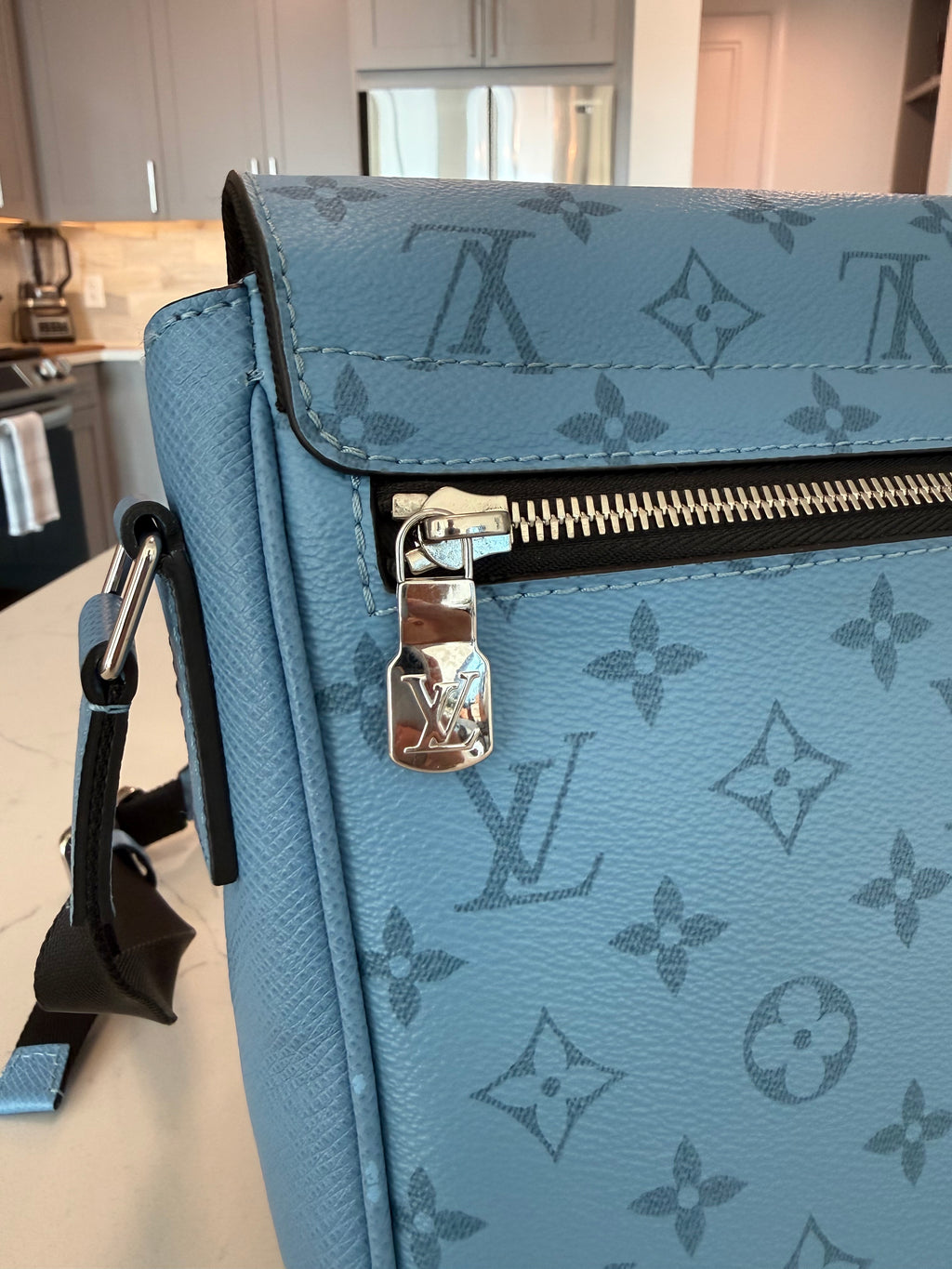 Louis Vuitton Tiagarama Messengerama Blue