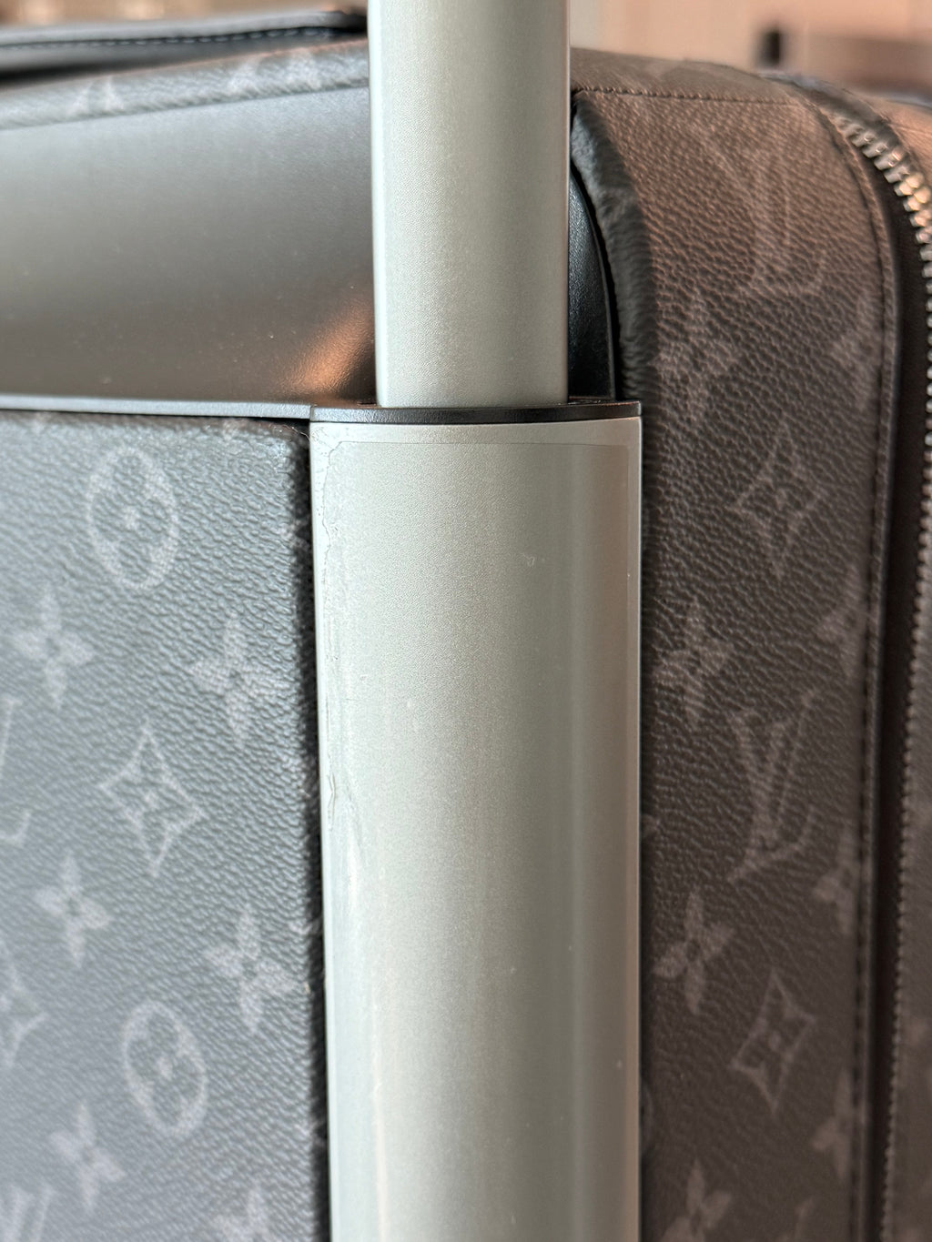 Louis Vuitton Horizon 55 Monogram Eclipse