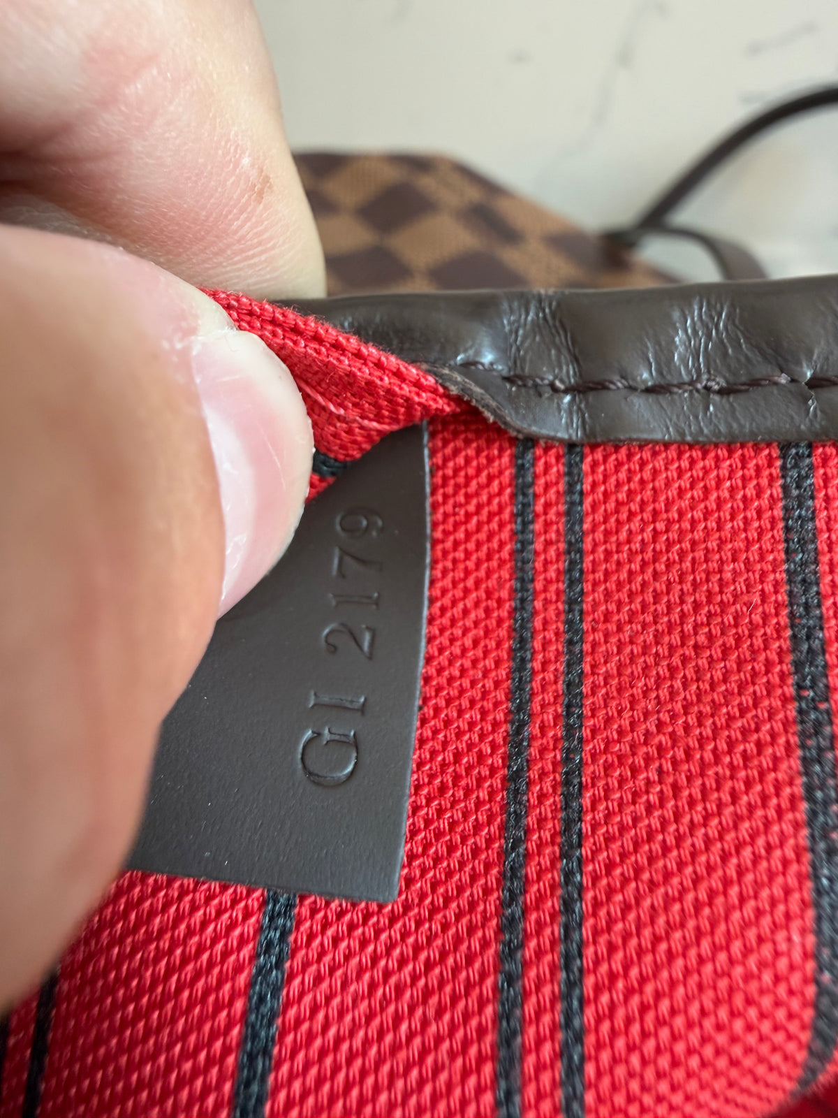 Louis Vuitton Neverfull MM Damier Ebene with Pouch