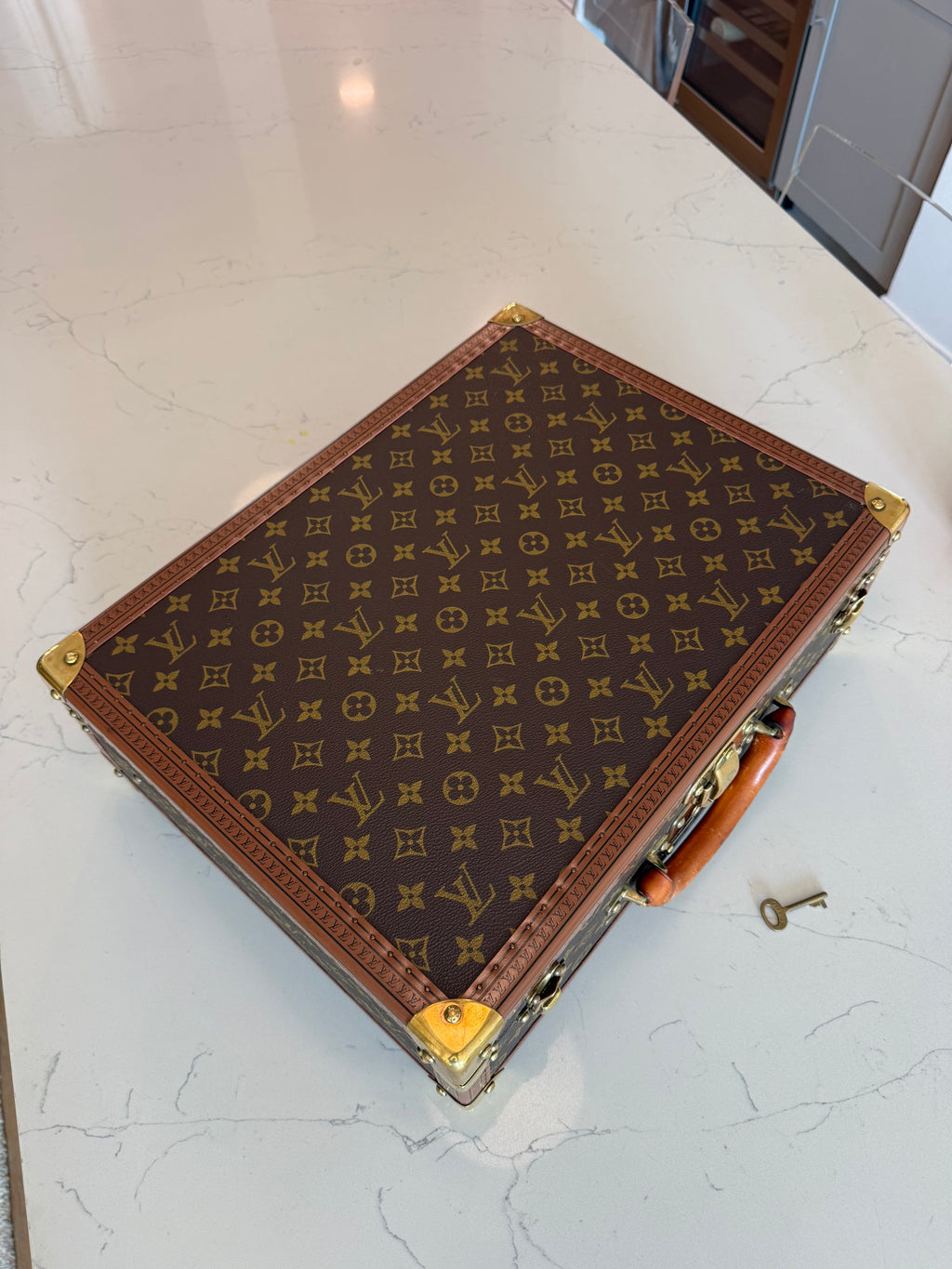 Louis Vuitton Cotteville 45