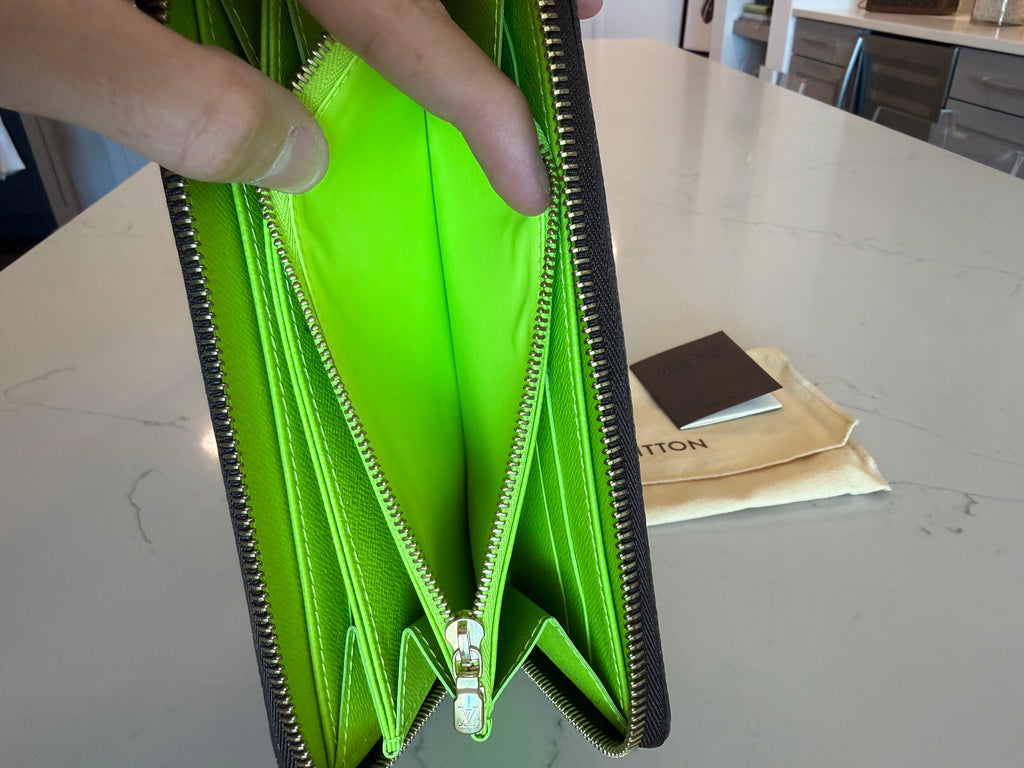 Louis Vuitton Green Graffiti Zippy Wallet, Stephen Sprouse
