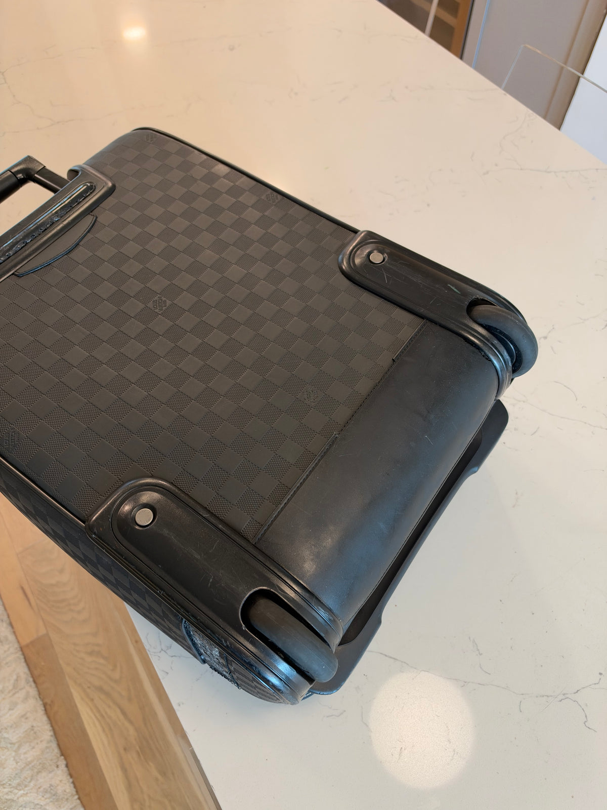 Rare Louis Vuitton - Pegase 55 Damier Infini Rolling Luggage