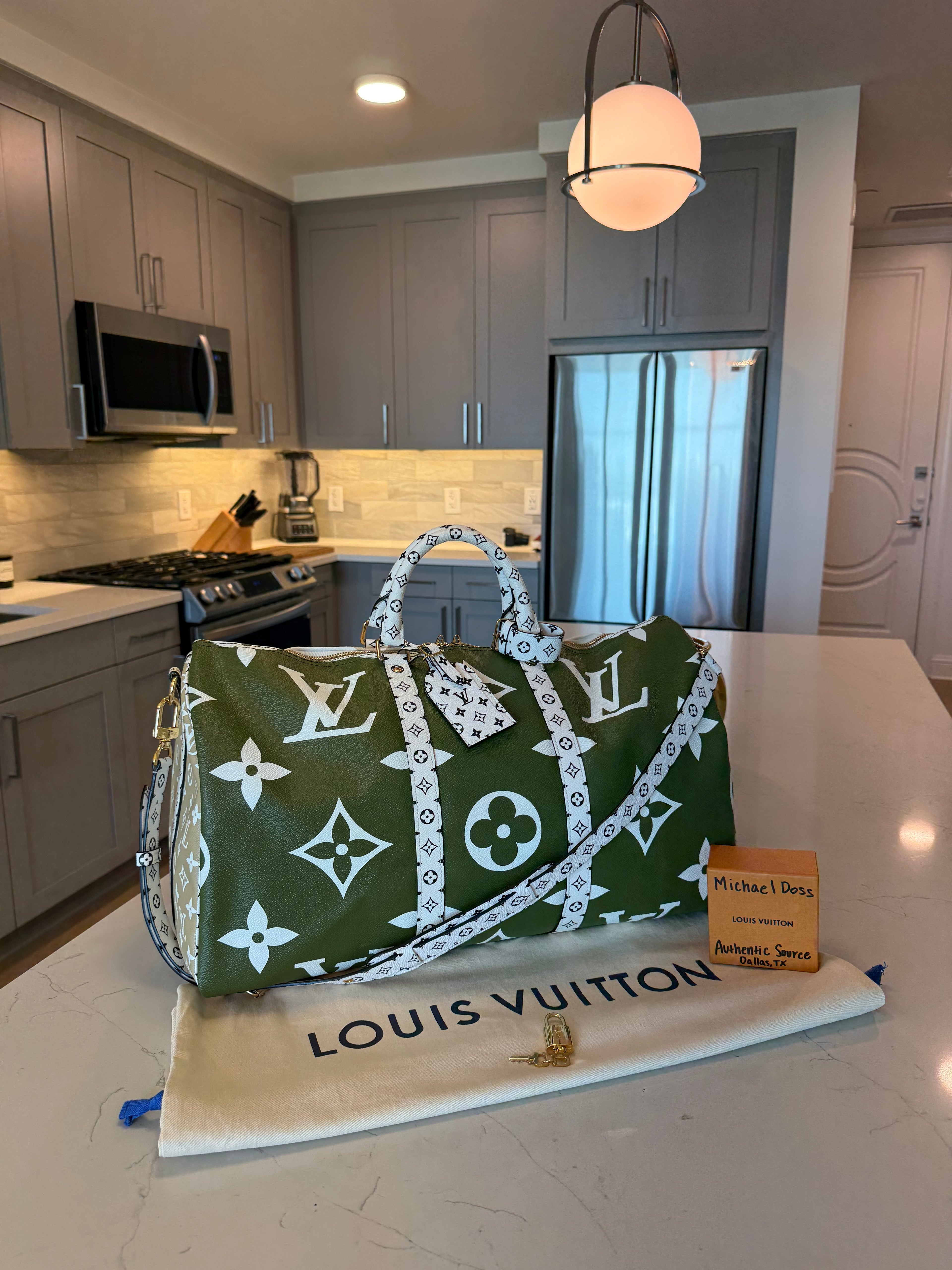 Louis Vuitton Keepall 50 Bandouliere Giant Khaki