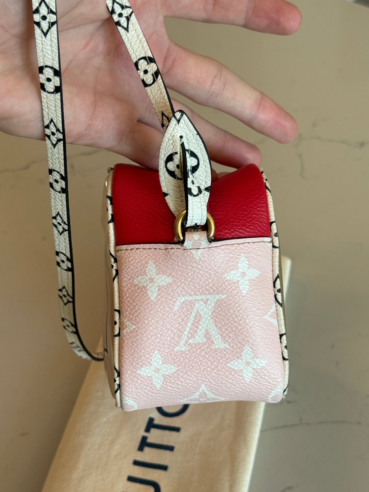 Louis Vuitton Beach Pouch Red Giant Monogram Rare