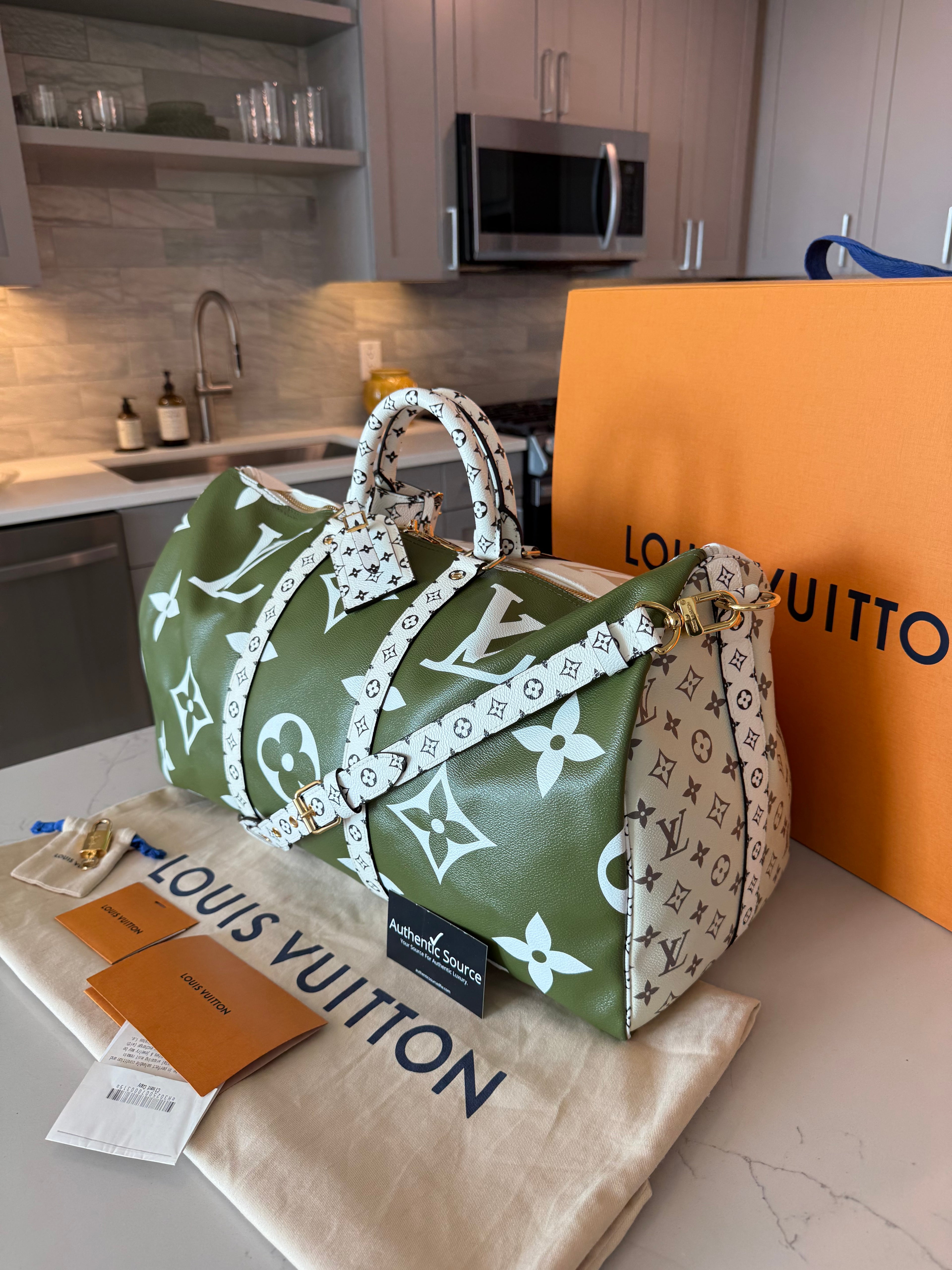 Louis Vuitton Keepall 50 Bandouliere Giant Khaki