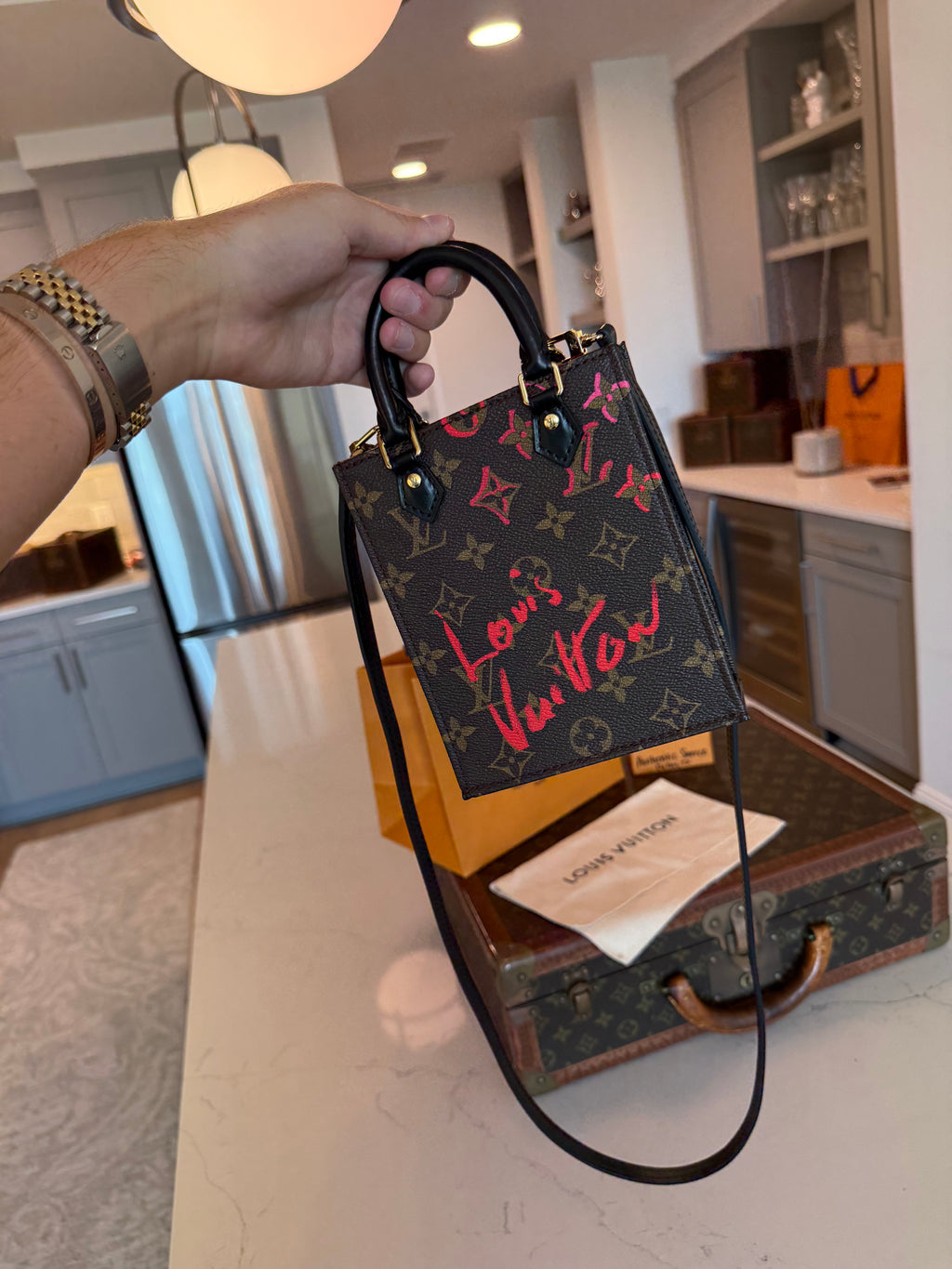 Louis Vuitton Fall in Love Sac Plat - Limited Edition