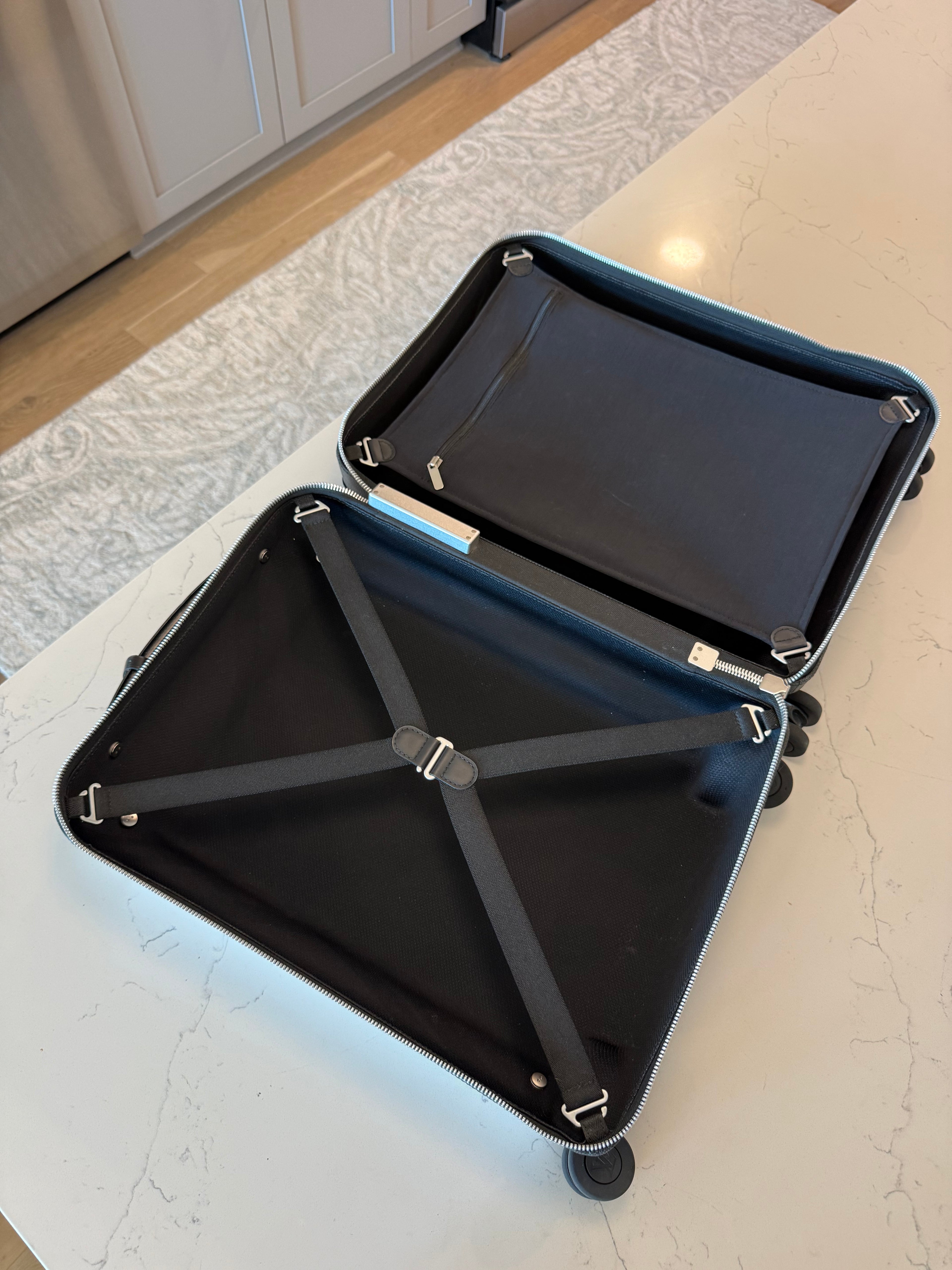 Louis Vuitton Horizon 50 Damier Graphite