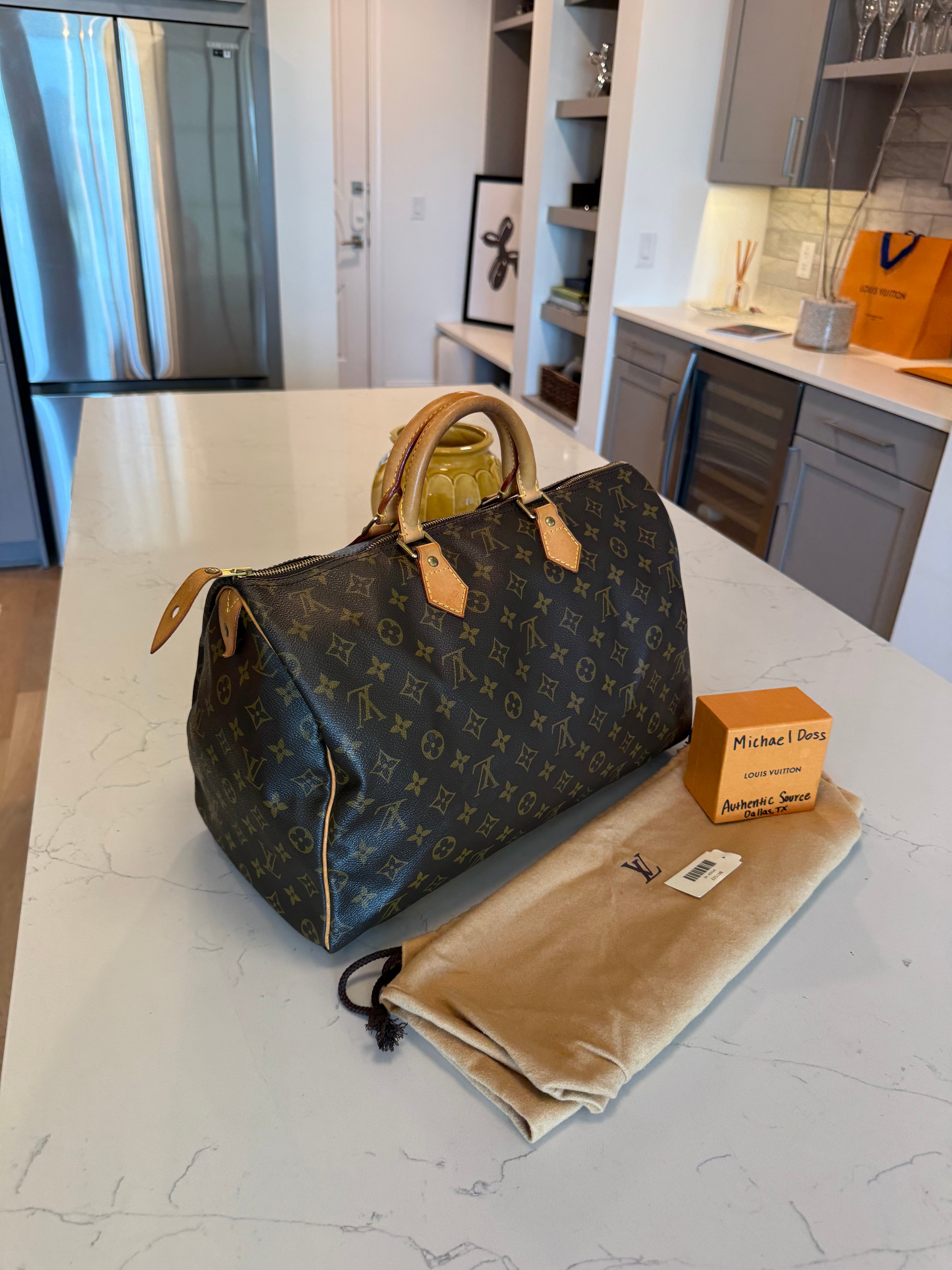 Louis Vuitton Speedy 40 Monogram