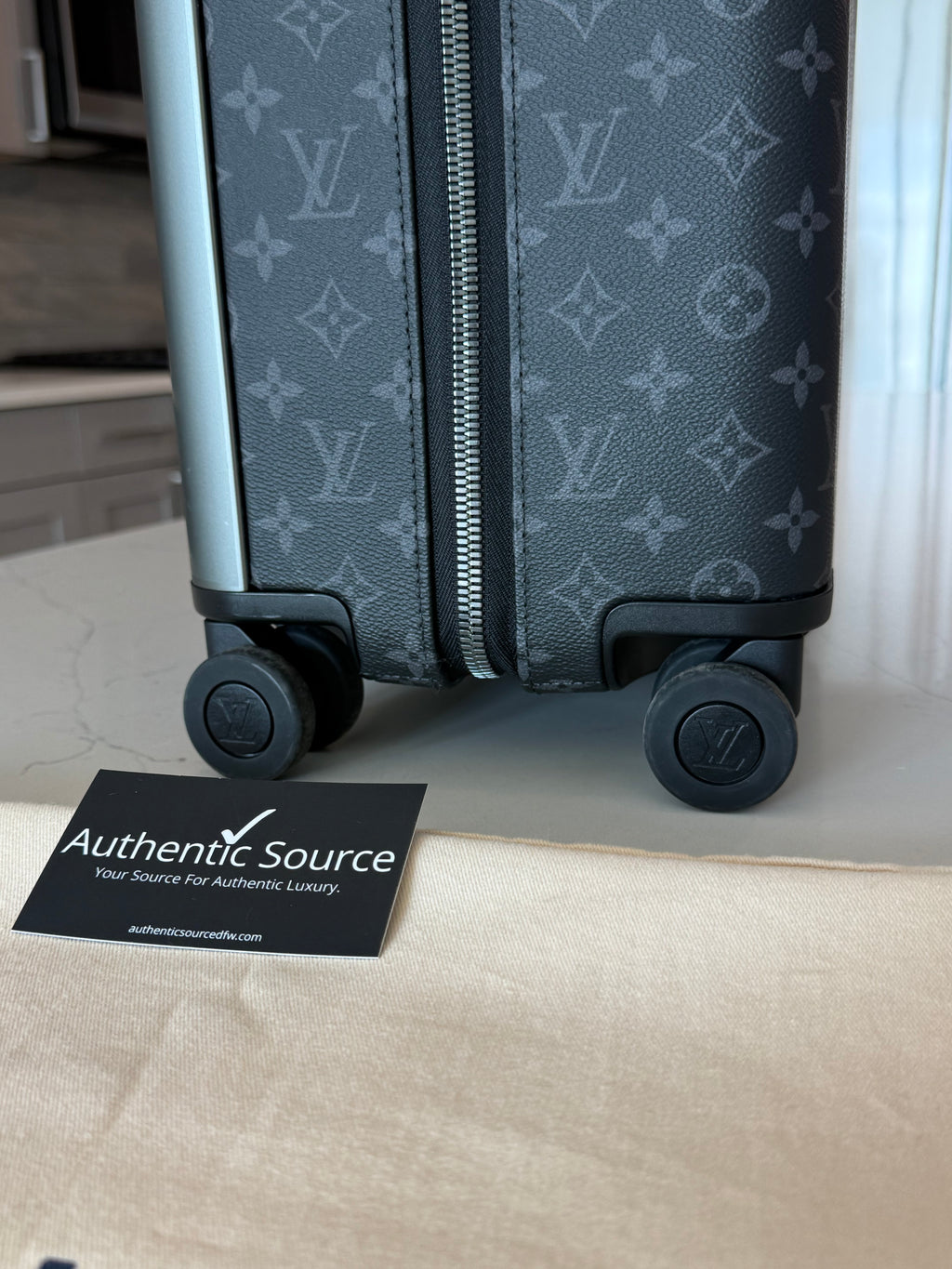 Louis Vuitton Horizon 55 Monogram Eclipse