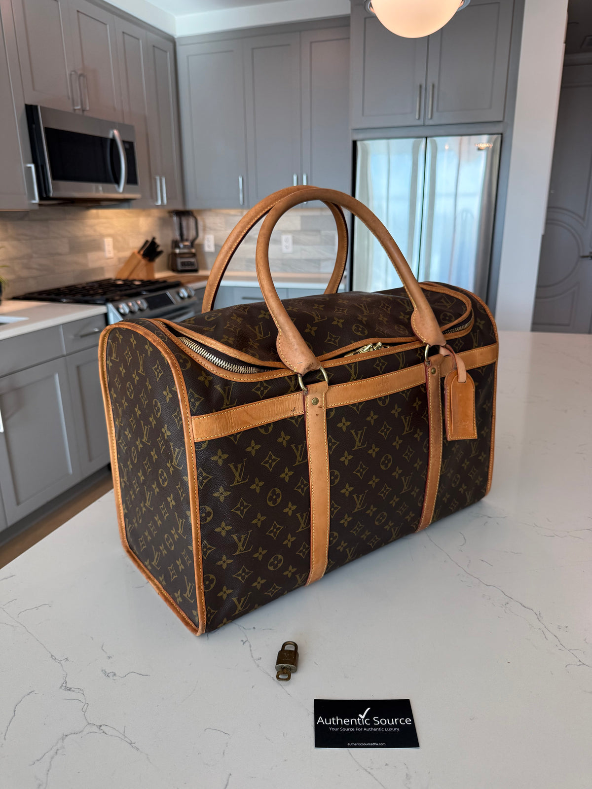 Louis Vuitton Pet Carrier Sac Chein 50