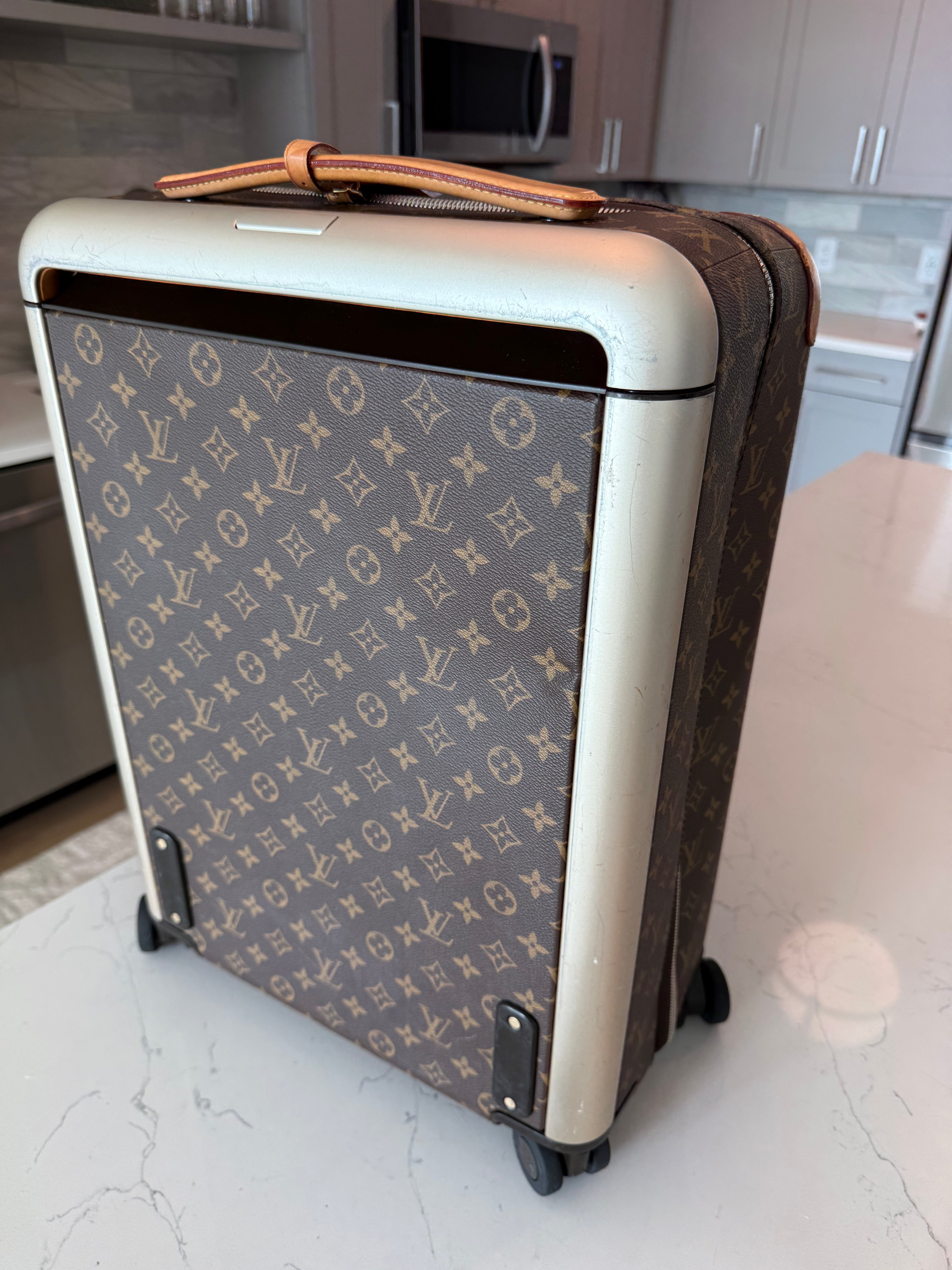 Louis Vuitton Horizon 55 Monogram