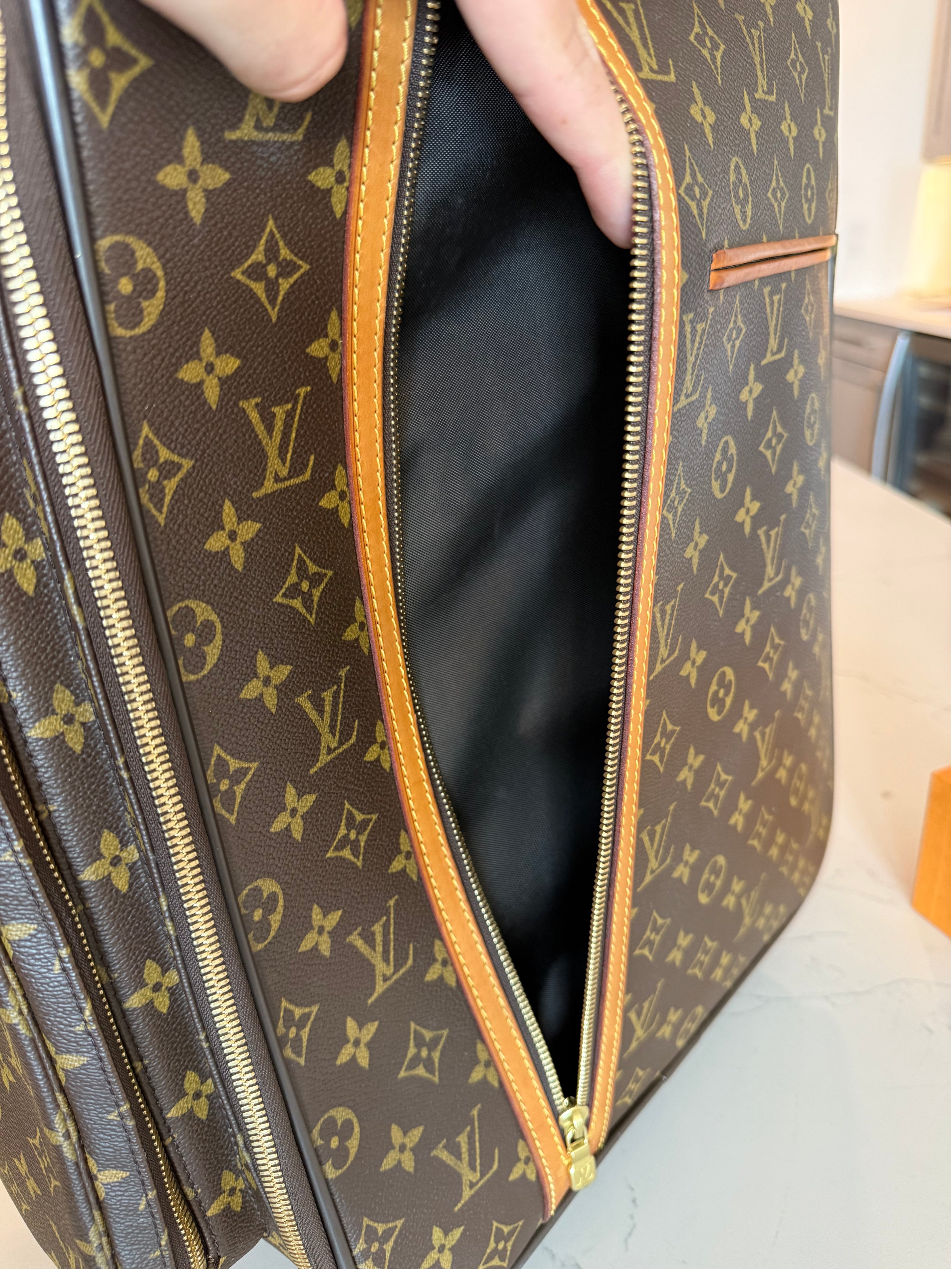 Louis Vuitton Bosphore Trolley 50 Rolling Luggage