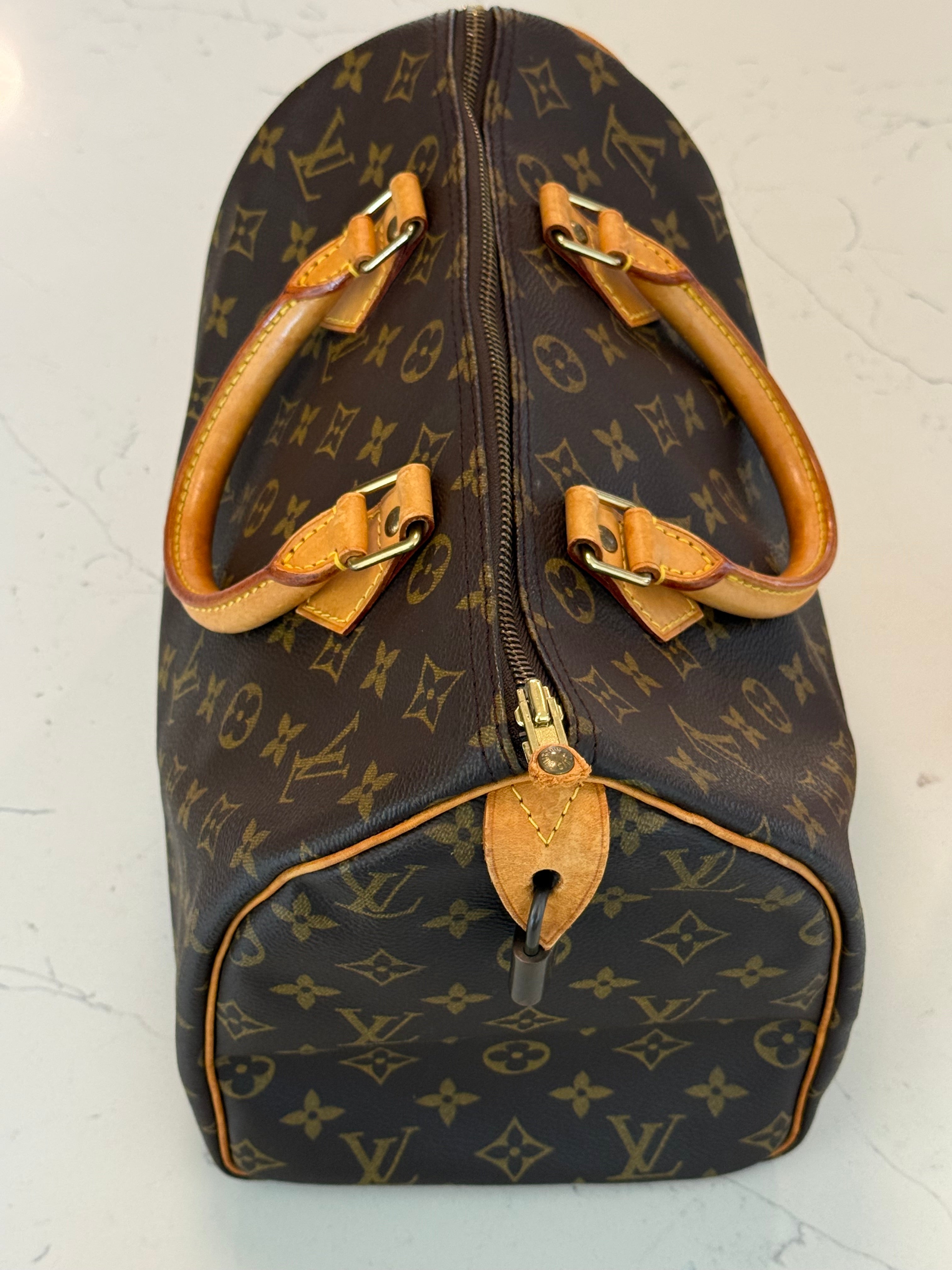 Louis Vuitton Speedy 30