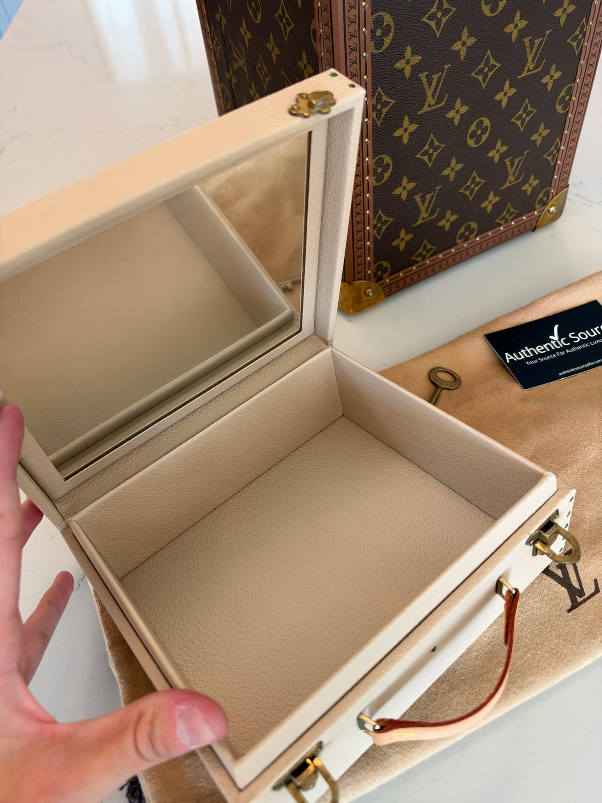 Louis Vuitton Boite Falcons Vanity Trunk