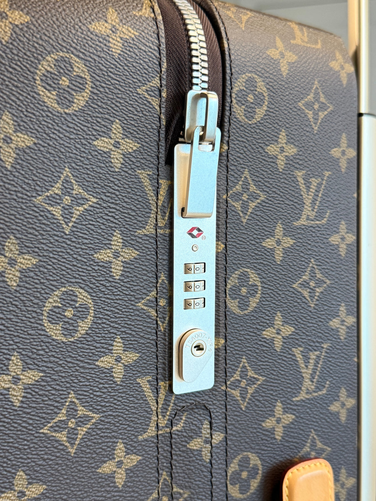 Louis Vuitton Horizon 70 Monogram