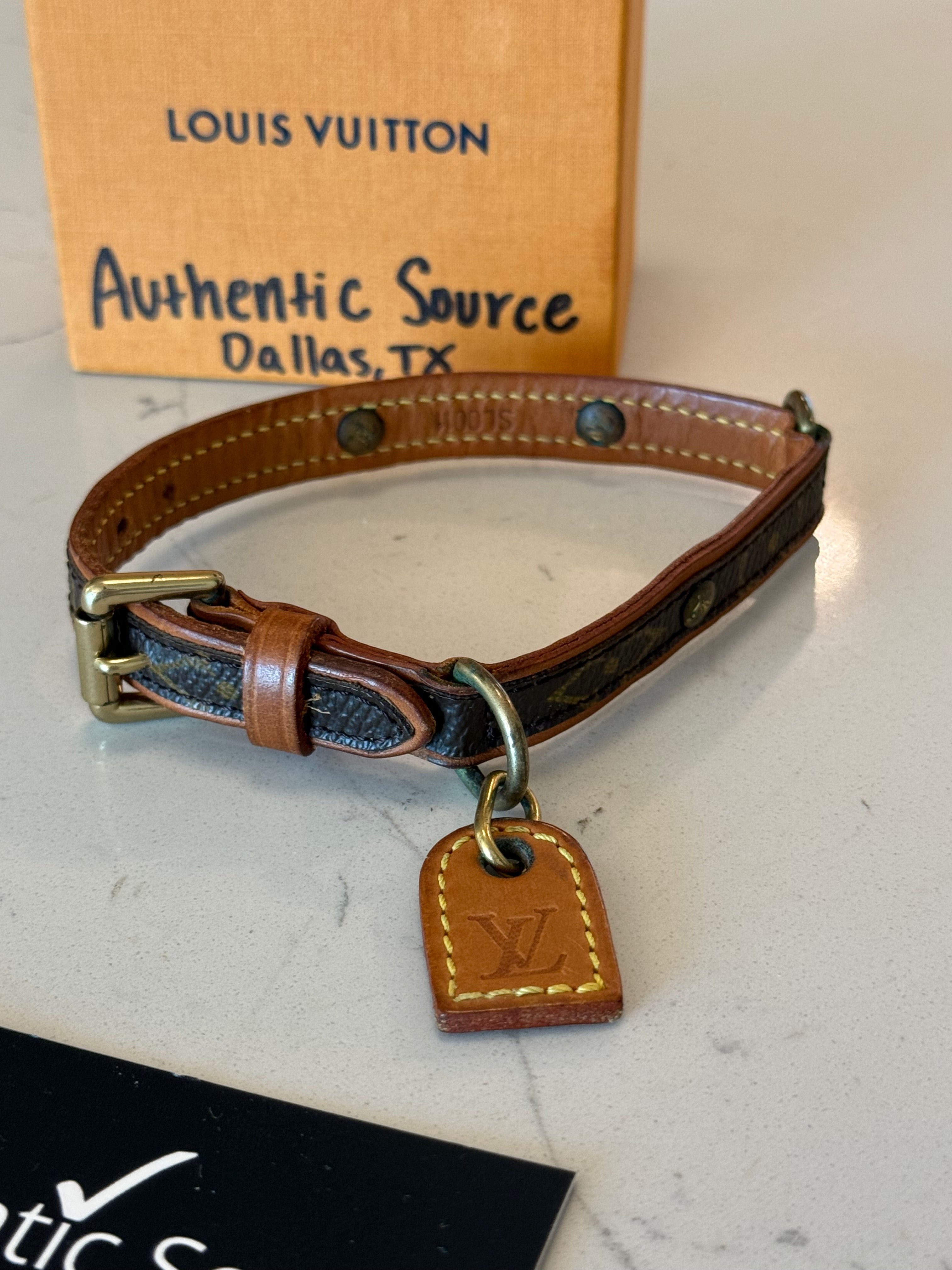 Louis Vuitton Baxter Pet Collar PM