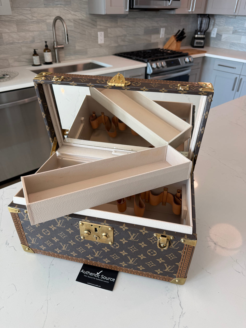 Louis Vuitton Boite Bouteilles Trunk
