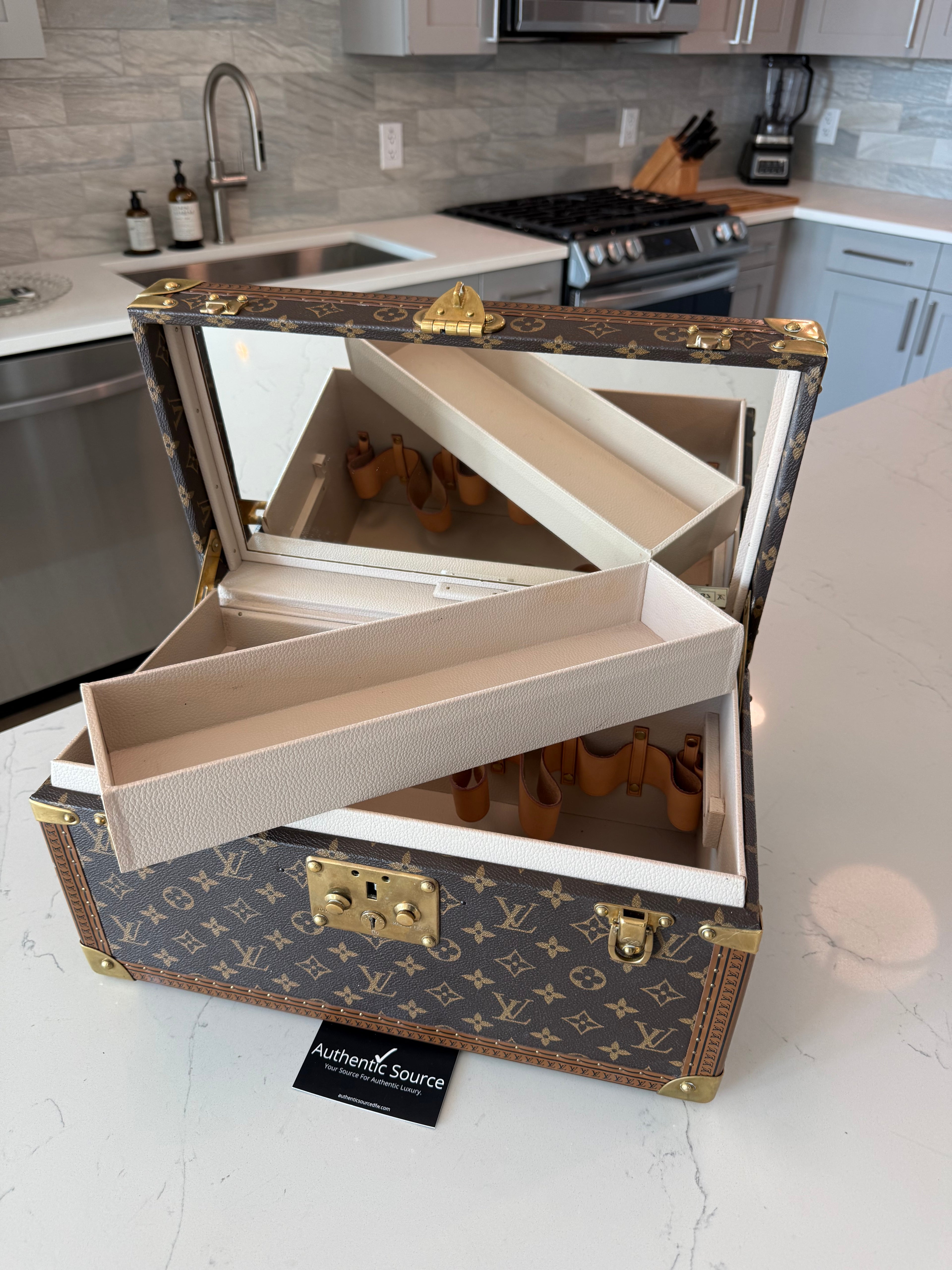 Louis Vuitton Boite Bouteilles Trunk