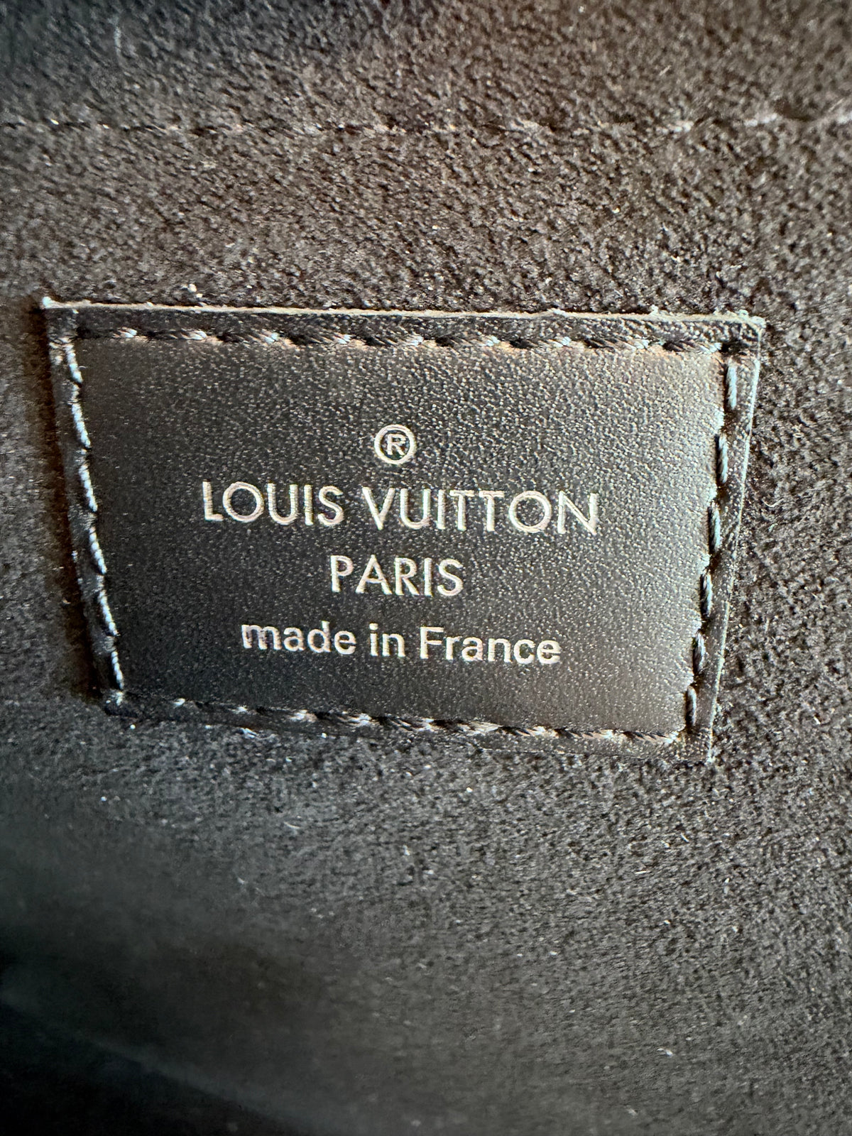 Louis Vuitton Pochette Jour GM Epi