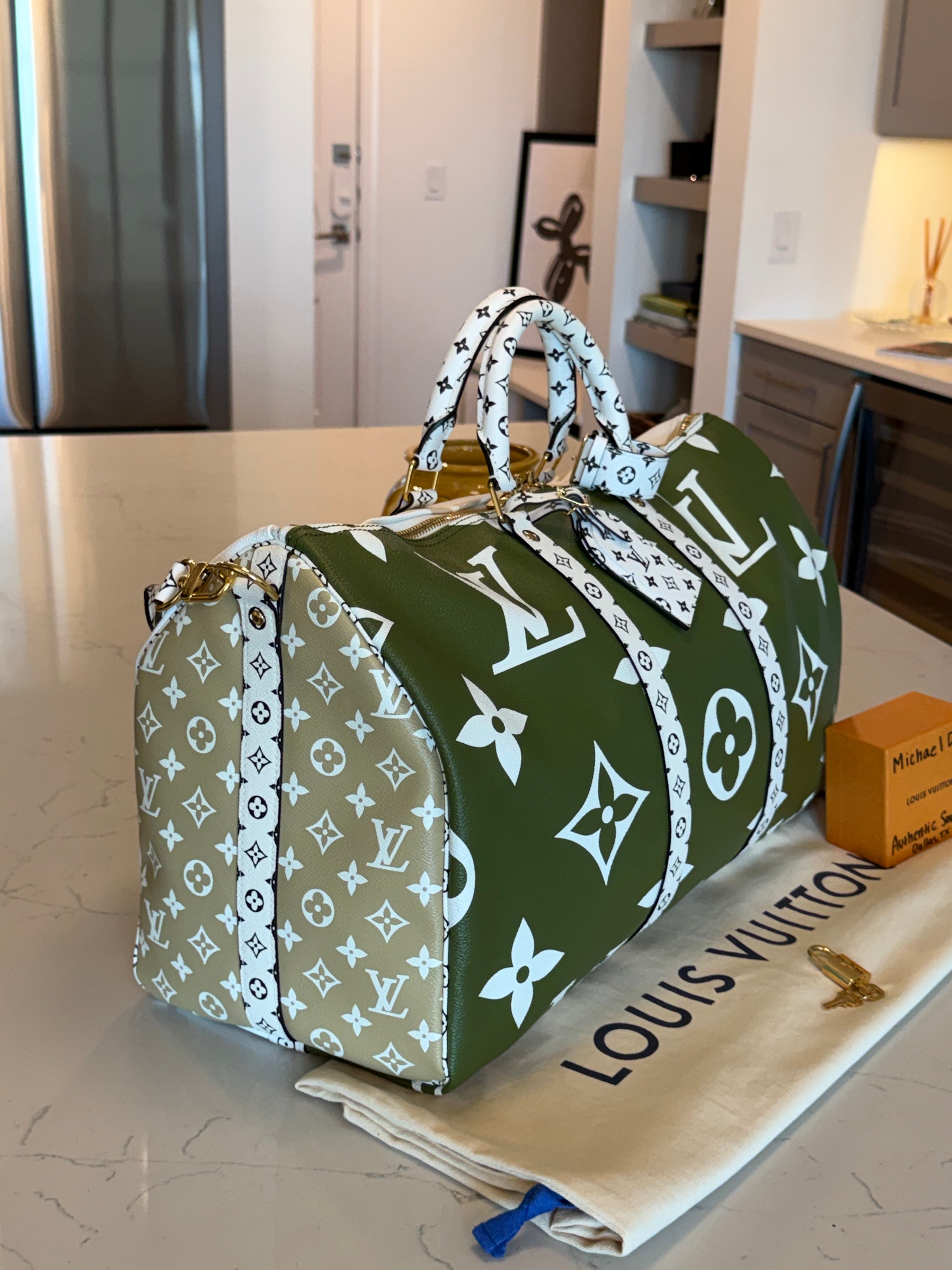Louis Vuitton Keepall 50 Bandouliere Giant Khaki