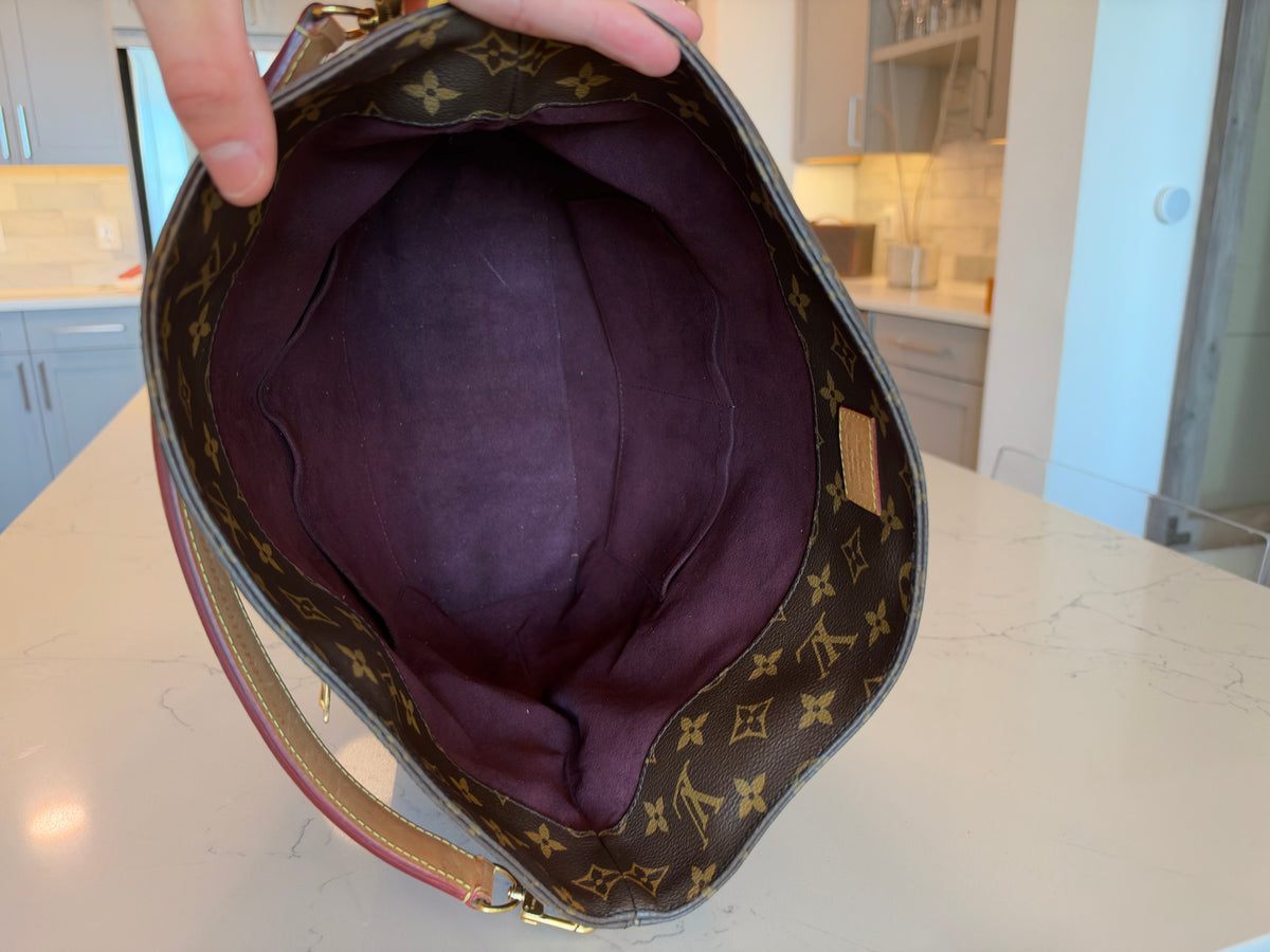Louis Vuitton Métis Hobo