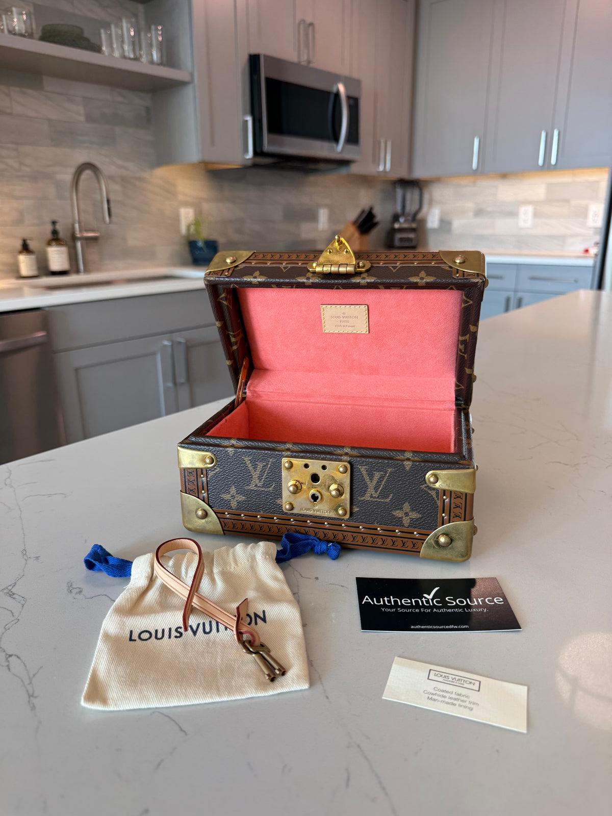 Louis Vuitton Coffret Tresor