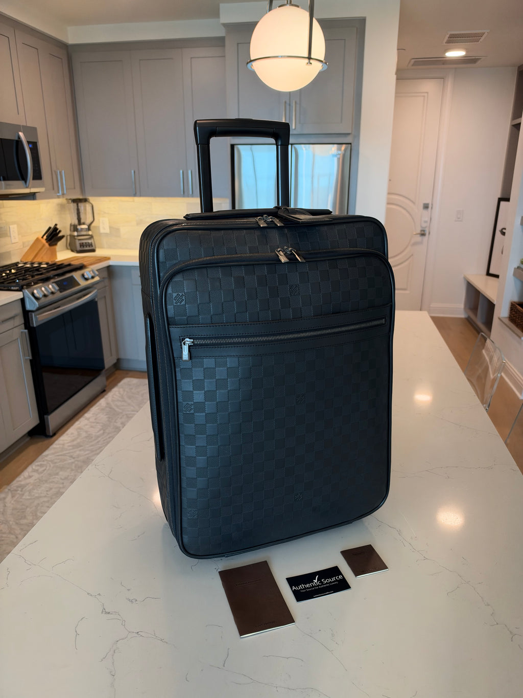Rare Louis Vuitton - Pegase 55 Damier Infini Rolling Luggage