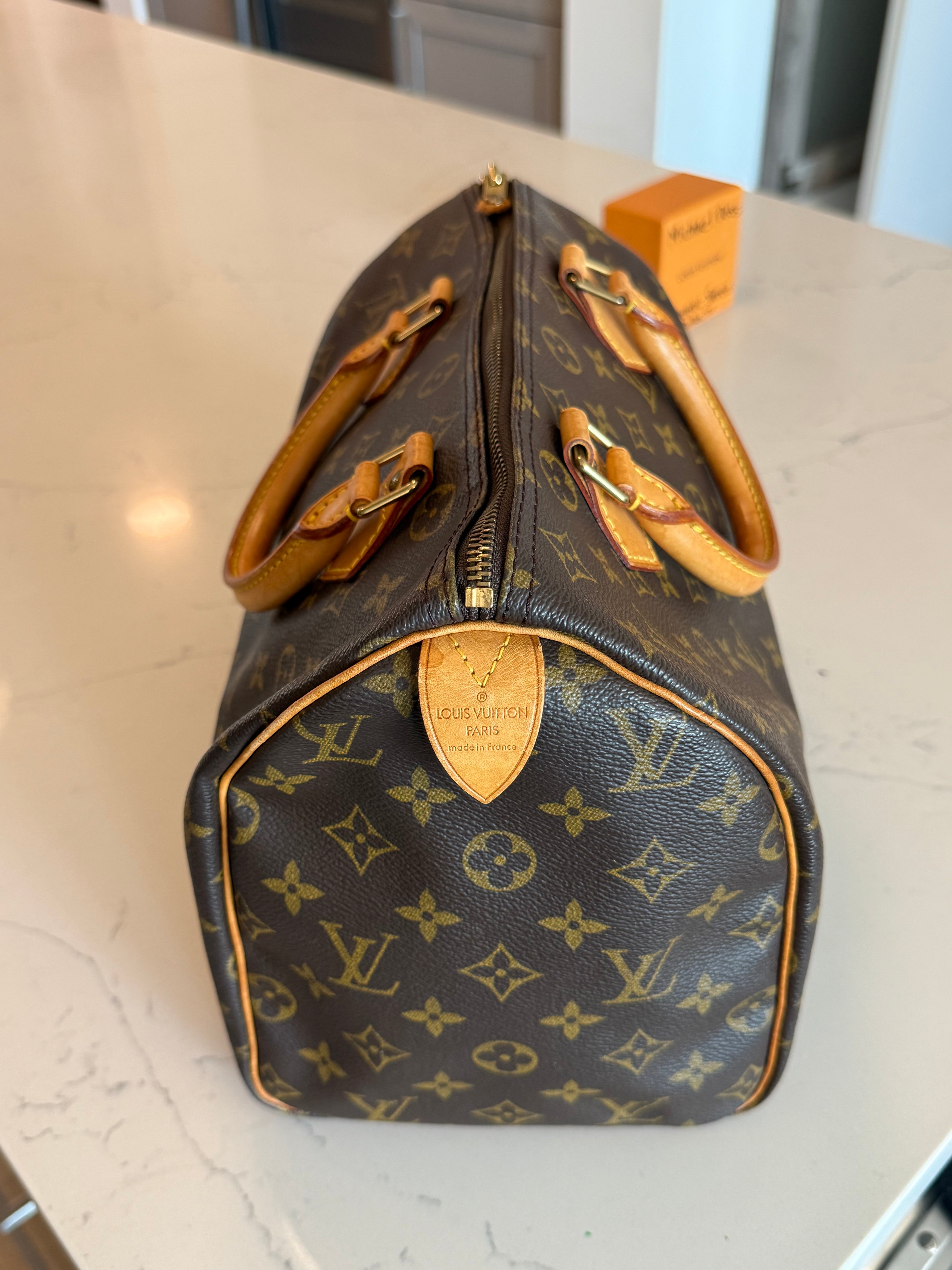 Louis Vuitton Speedy 30