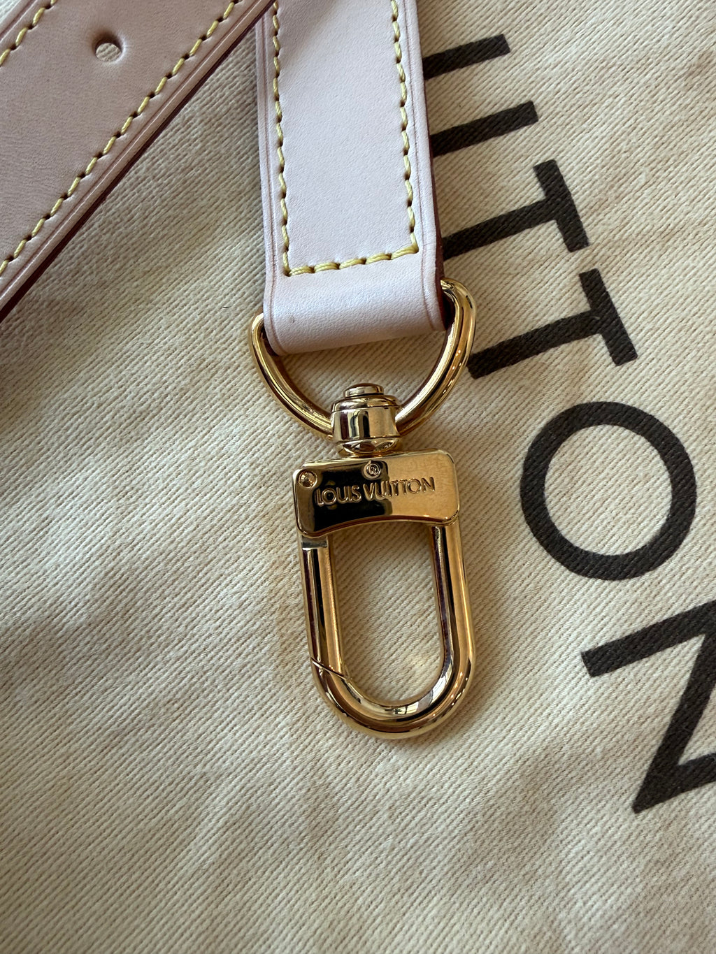 Louis Vuitton Shoulder Strap Extension/Half
