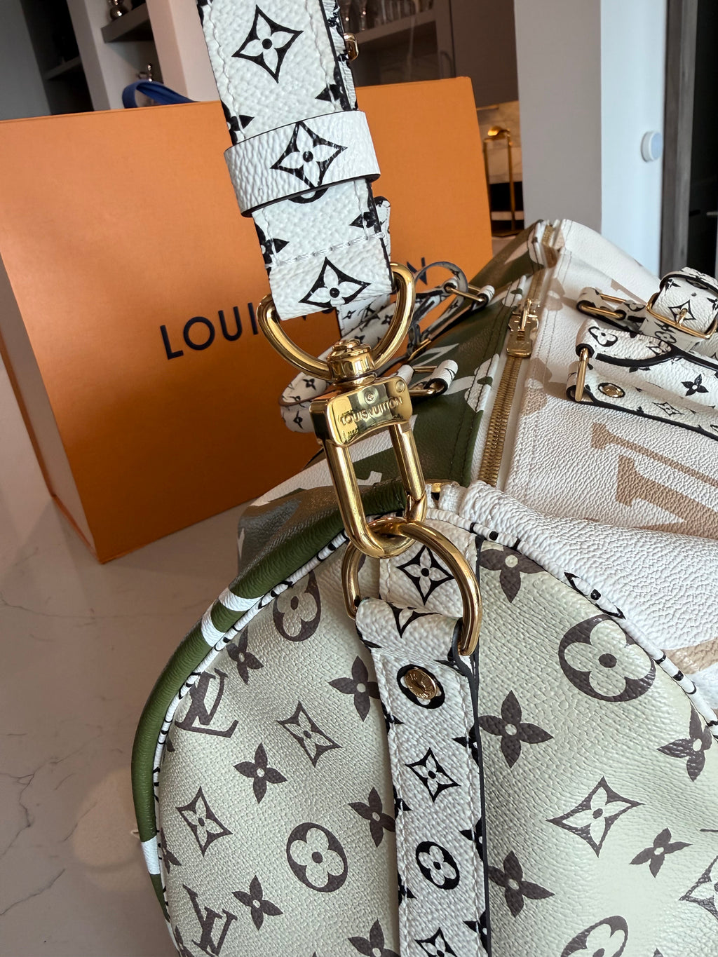 Louis Vuitton Keepall 50 Bandouliere Giant Khaki