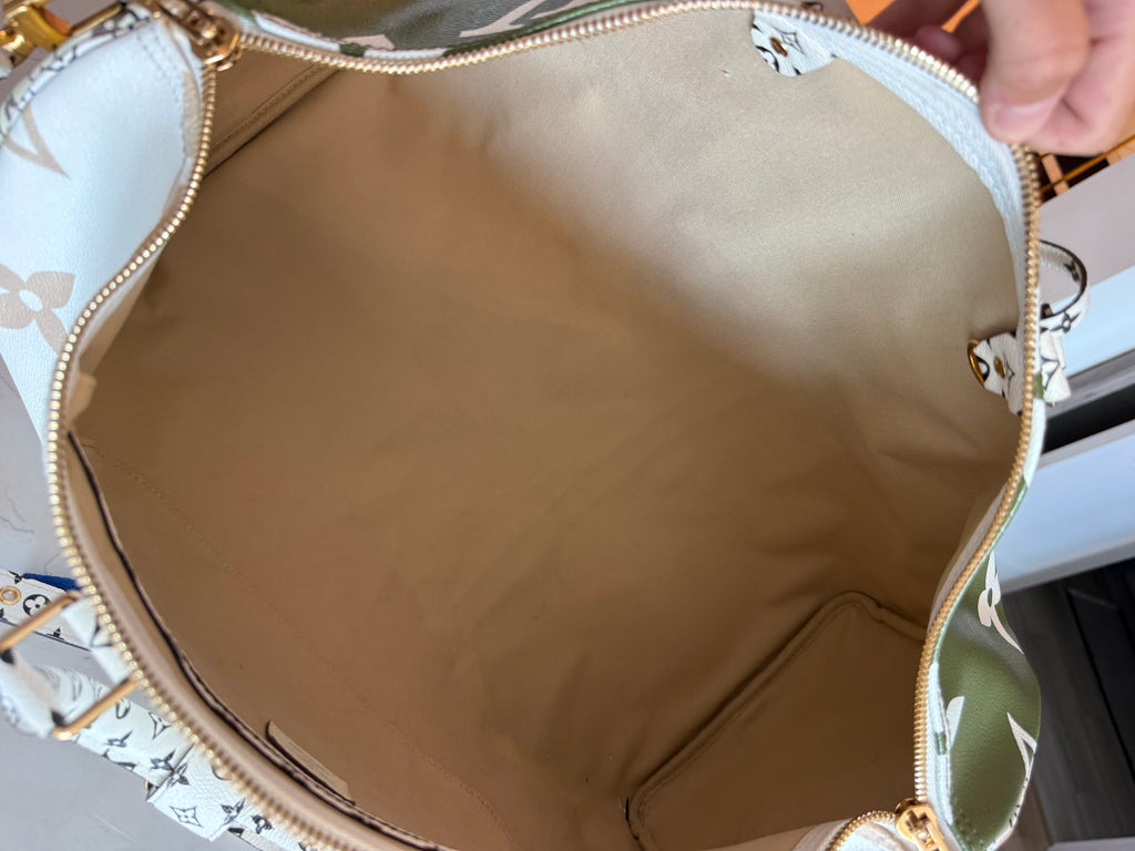 Louis Vuitton Keepall 50 Bandouliere Giant Khaki