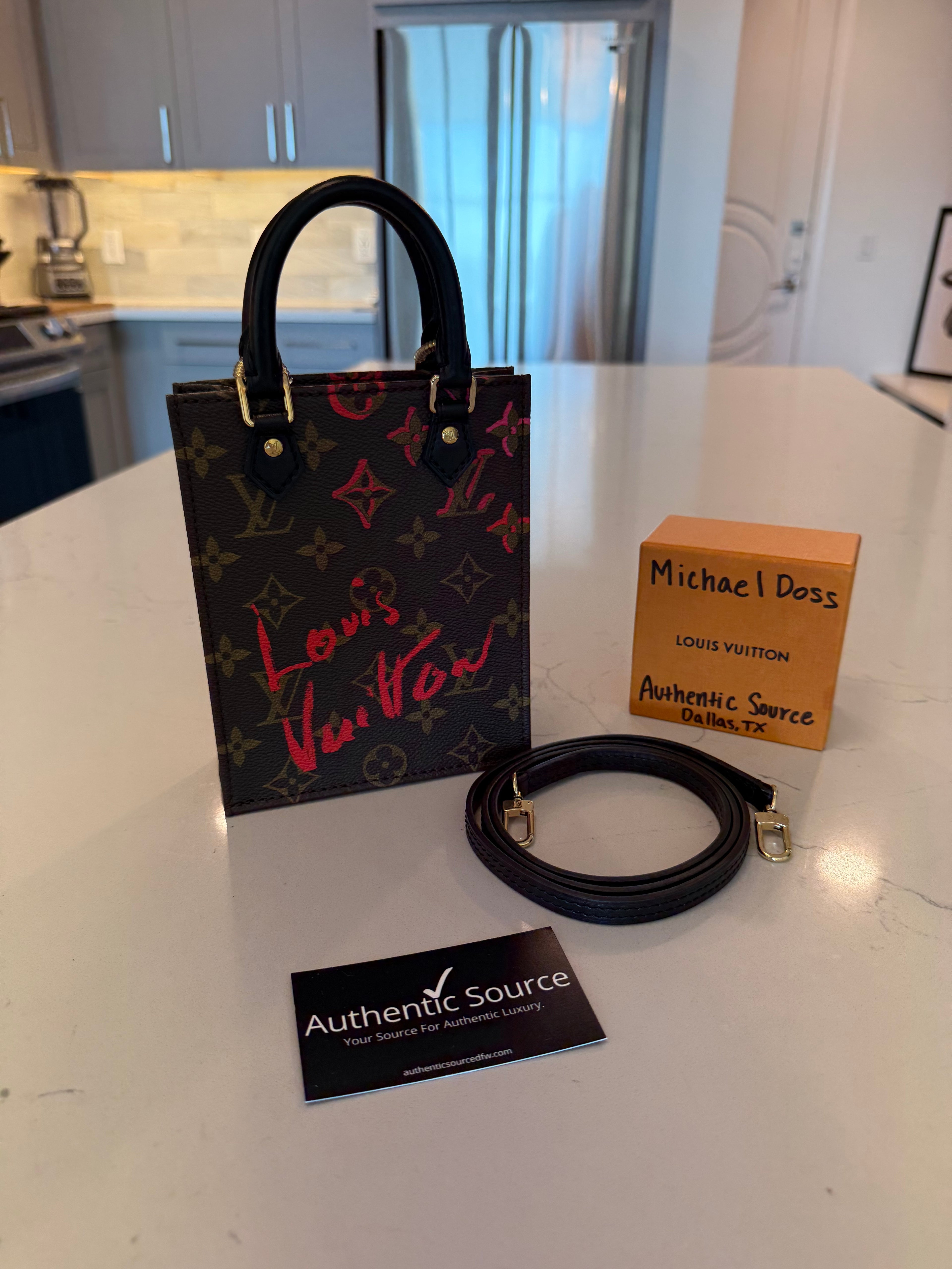 Louis Vuitton Fall in Love Sac Plat Petit - Limited Edition