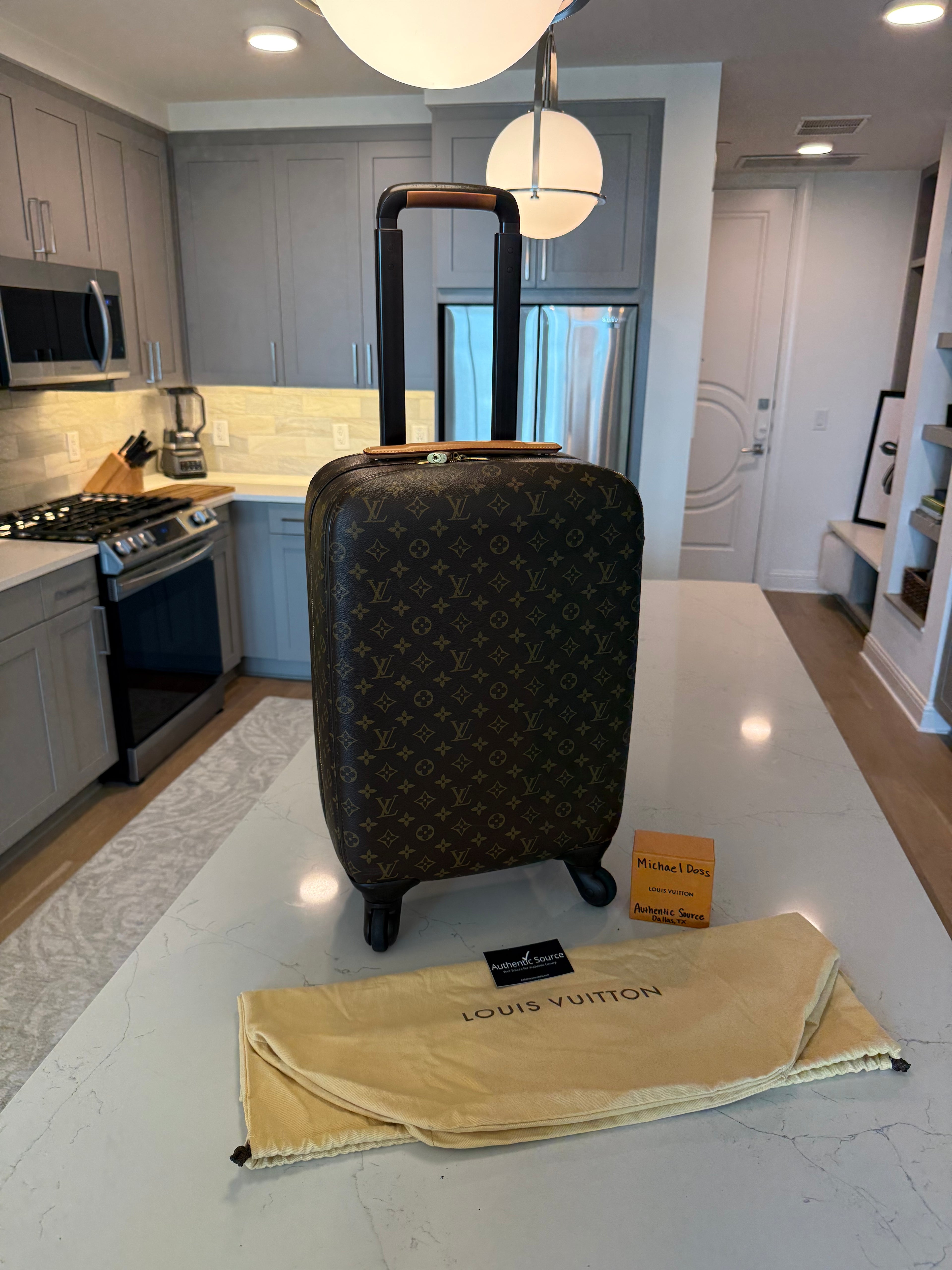 Louis Vuitton Zephyr 55