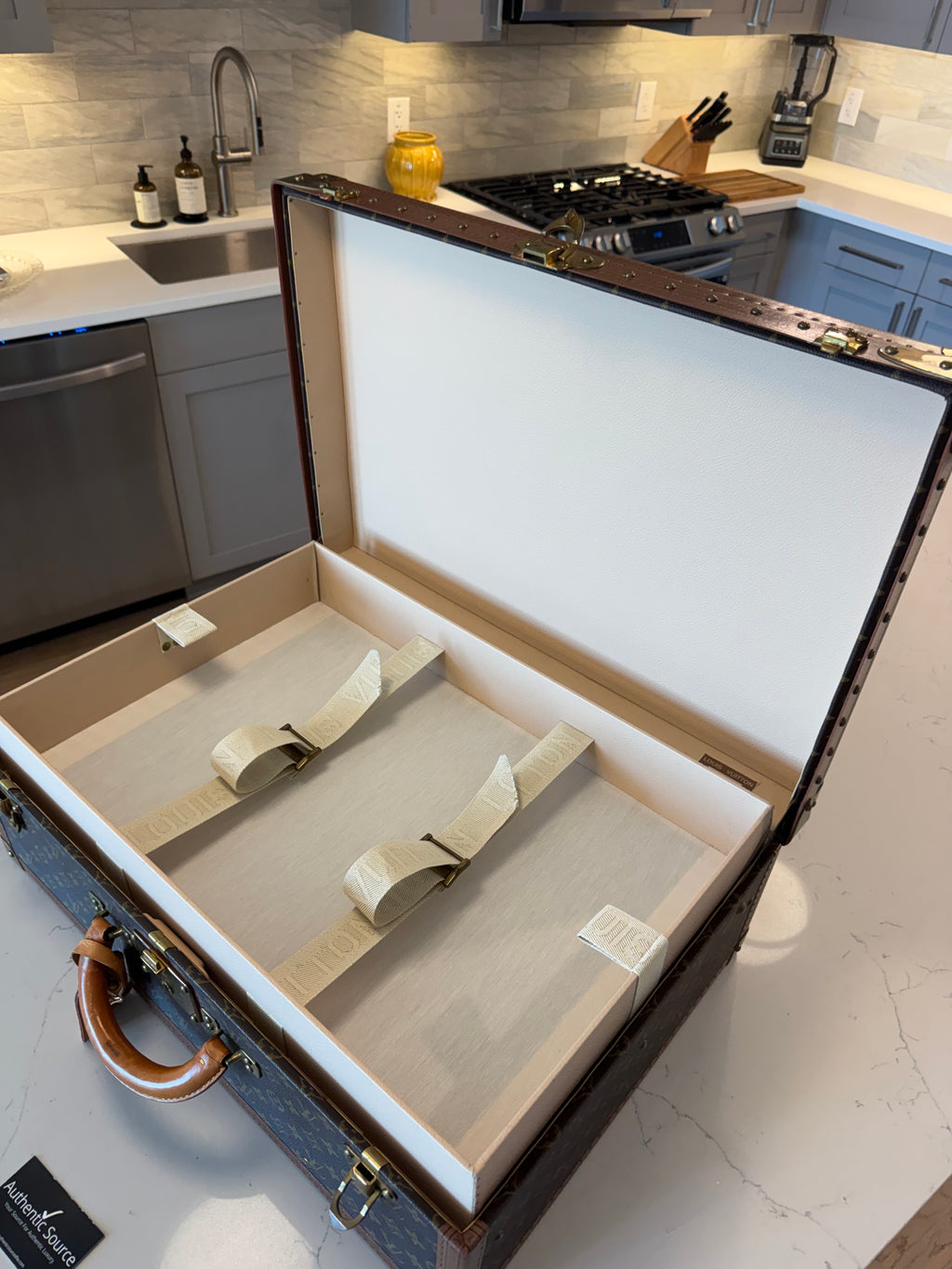 Louis Vuitton Alzer 60 Trunk