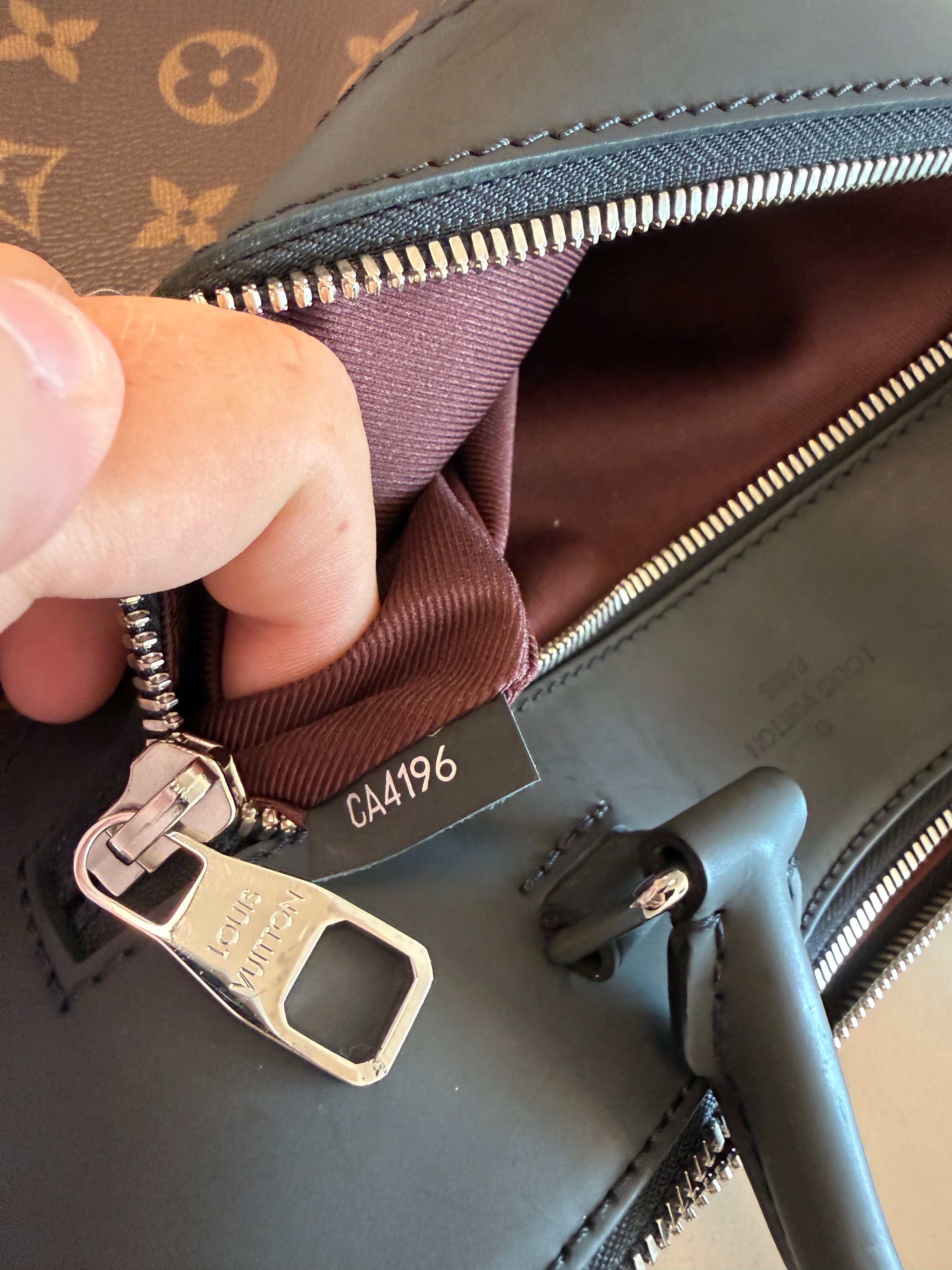 Louis Vuitton Porte-Documents Jour NM Macassar