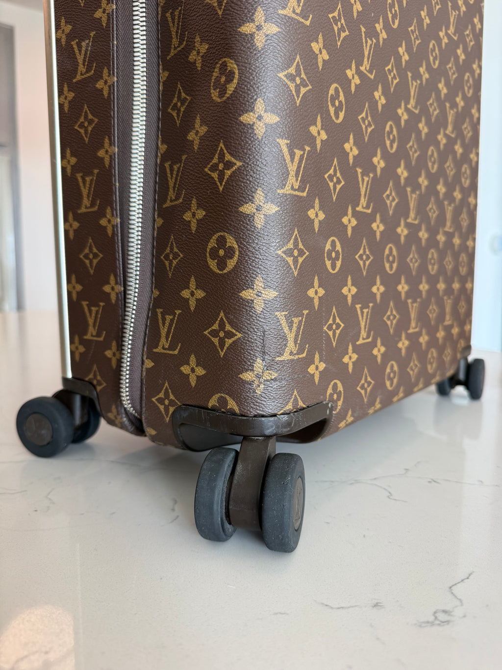 Louis Vuitton Horizon 55 Monogram