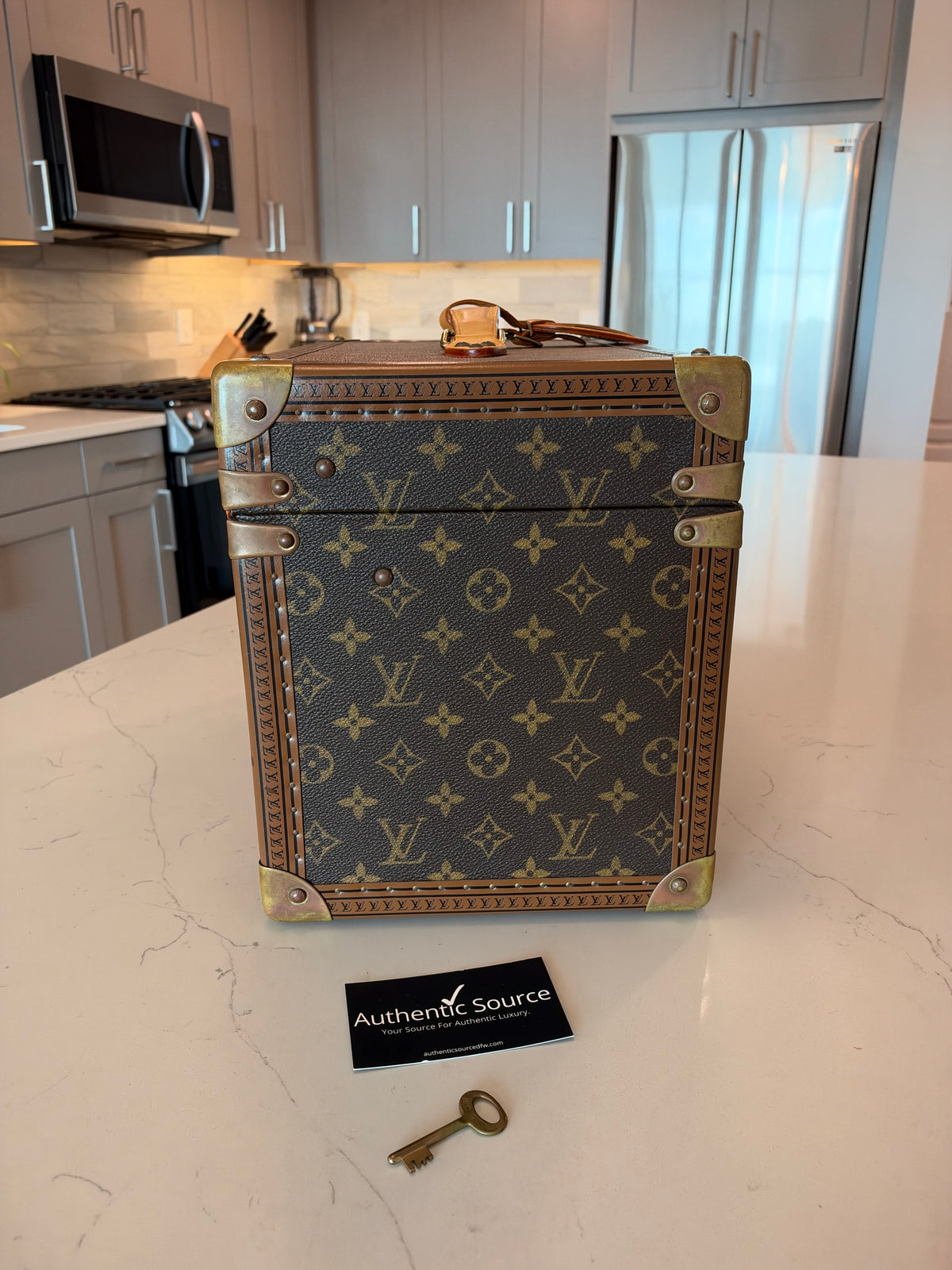 Louis Vuitton Boite Pharmacie Trunk