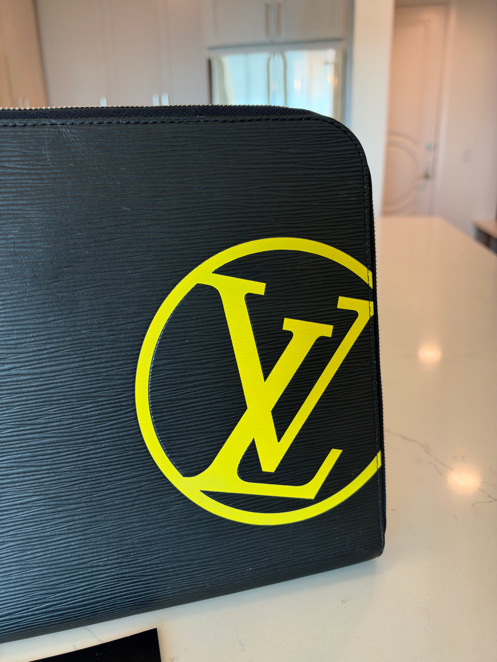 Louis Vuitton Pochette Jour GM Epi