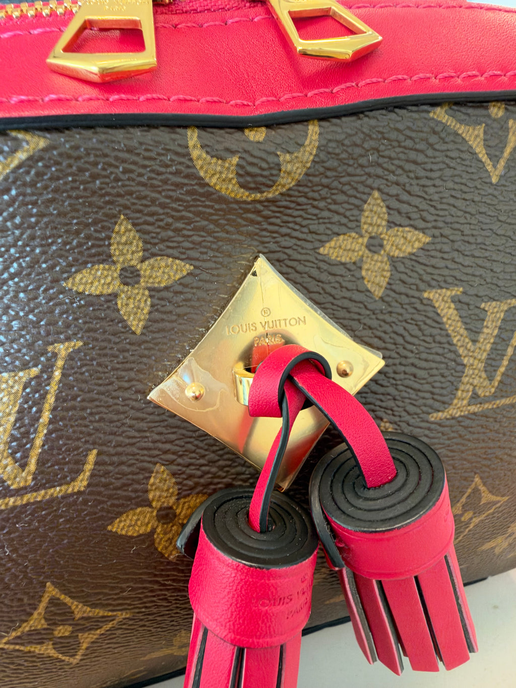 Louis Vuitton Monogram Saintonge - New