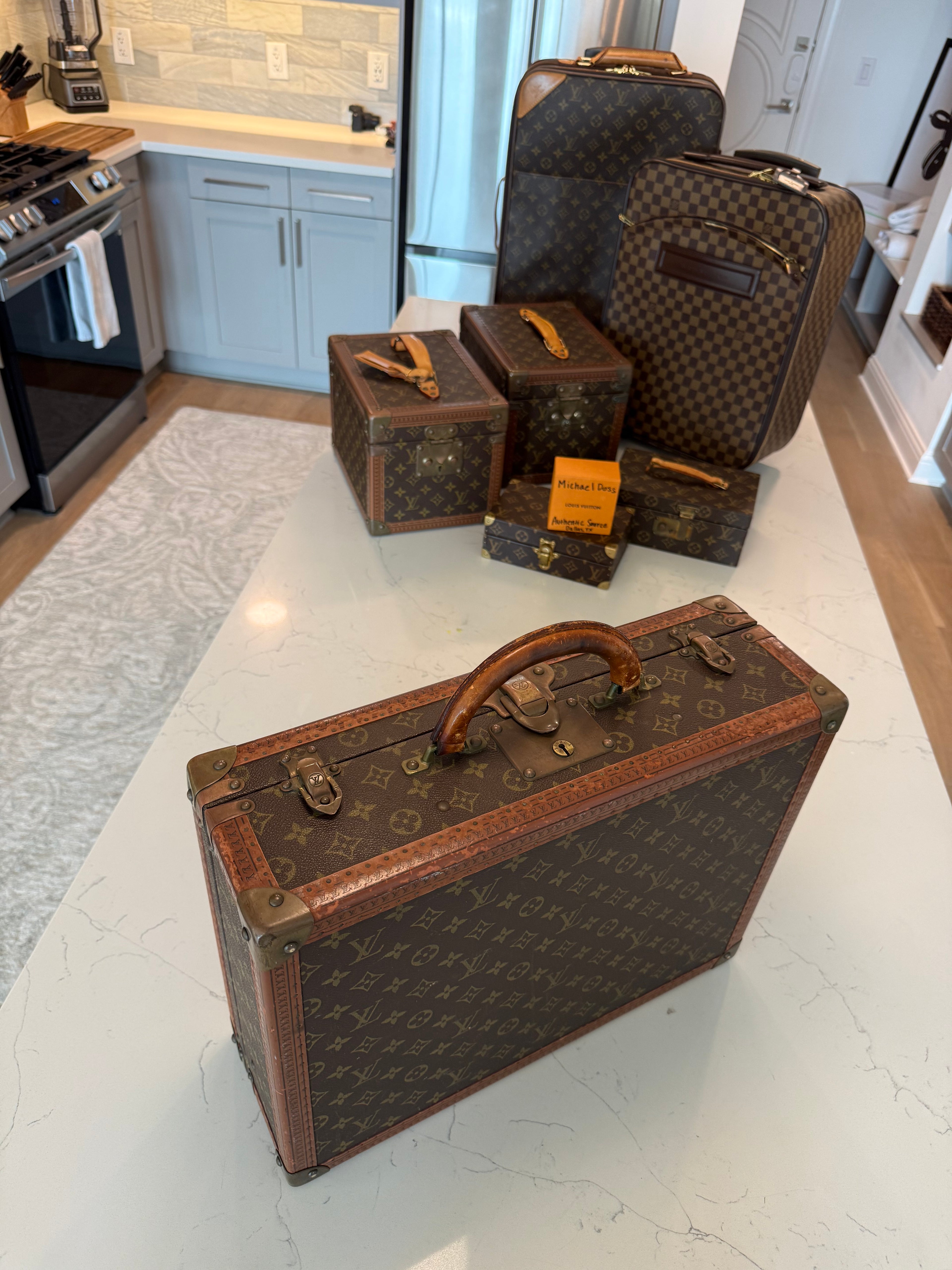 Louis Vuitton Bisten 50 Trunk