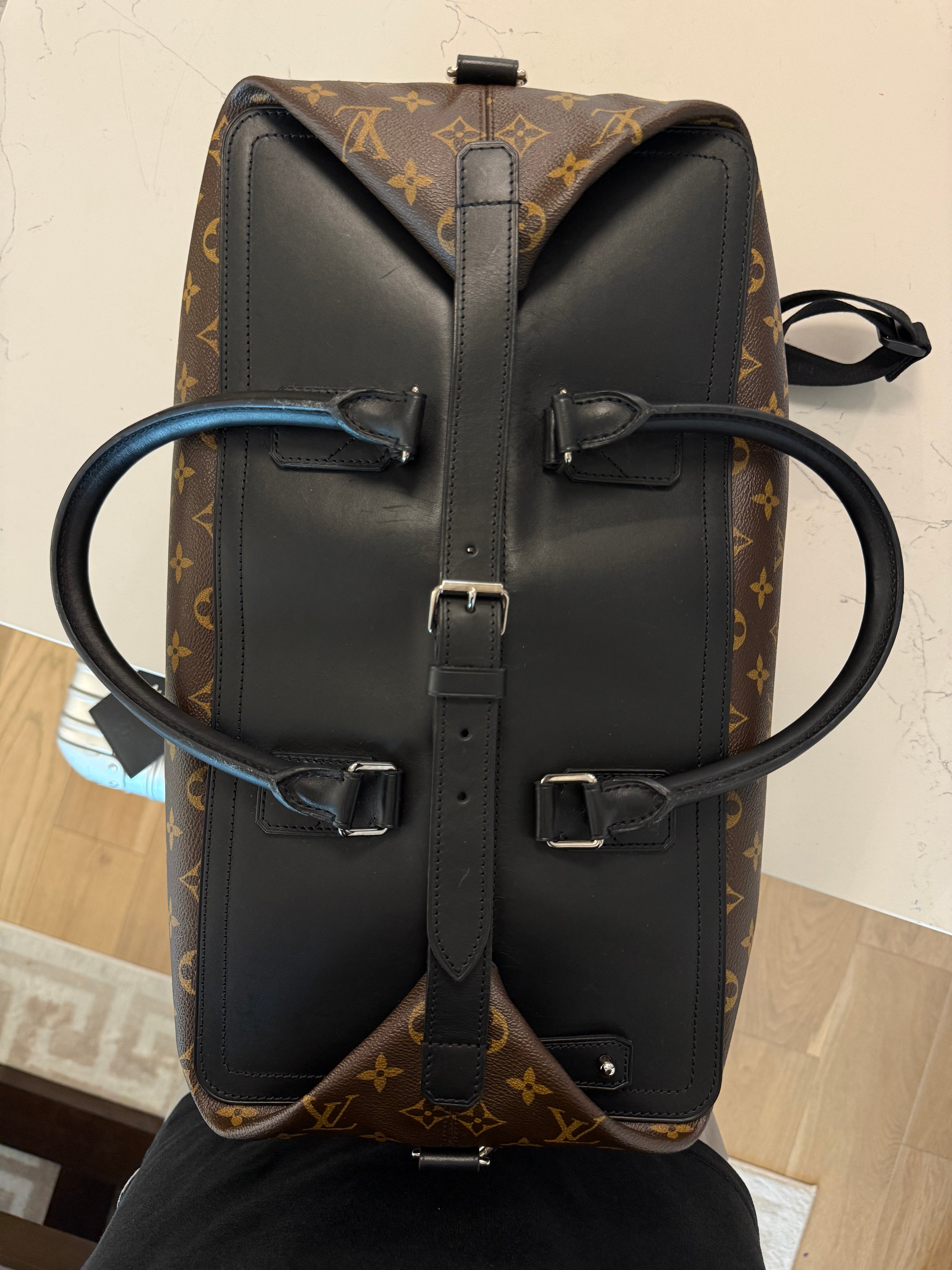 Louis Vuitton Neo Greenwich Macassar