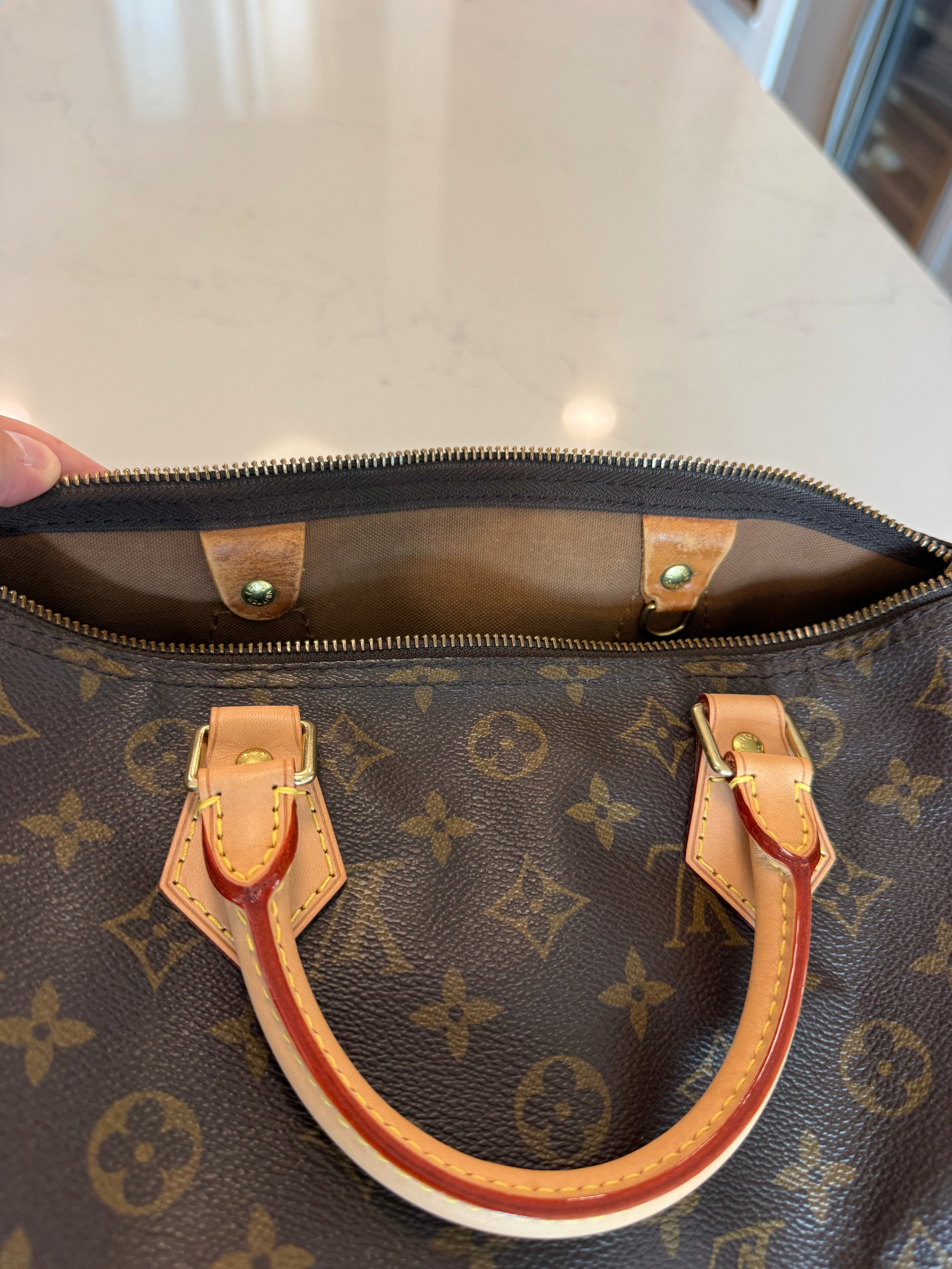Louis Vuitton Speedy 30