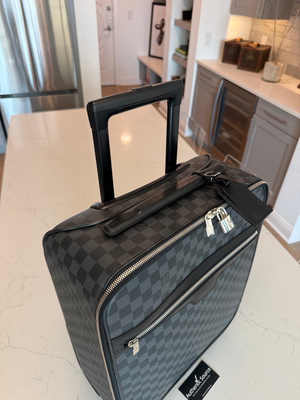 Louis Vuitton Pegase 45 Damier Graphite