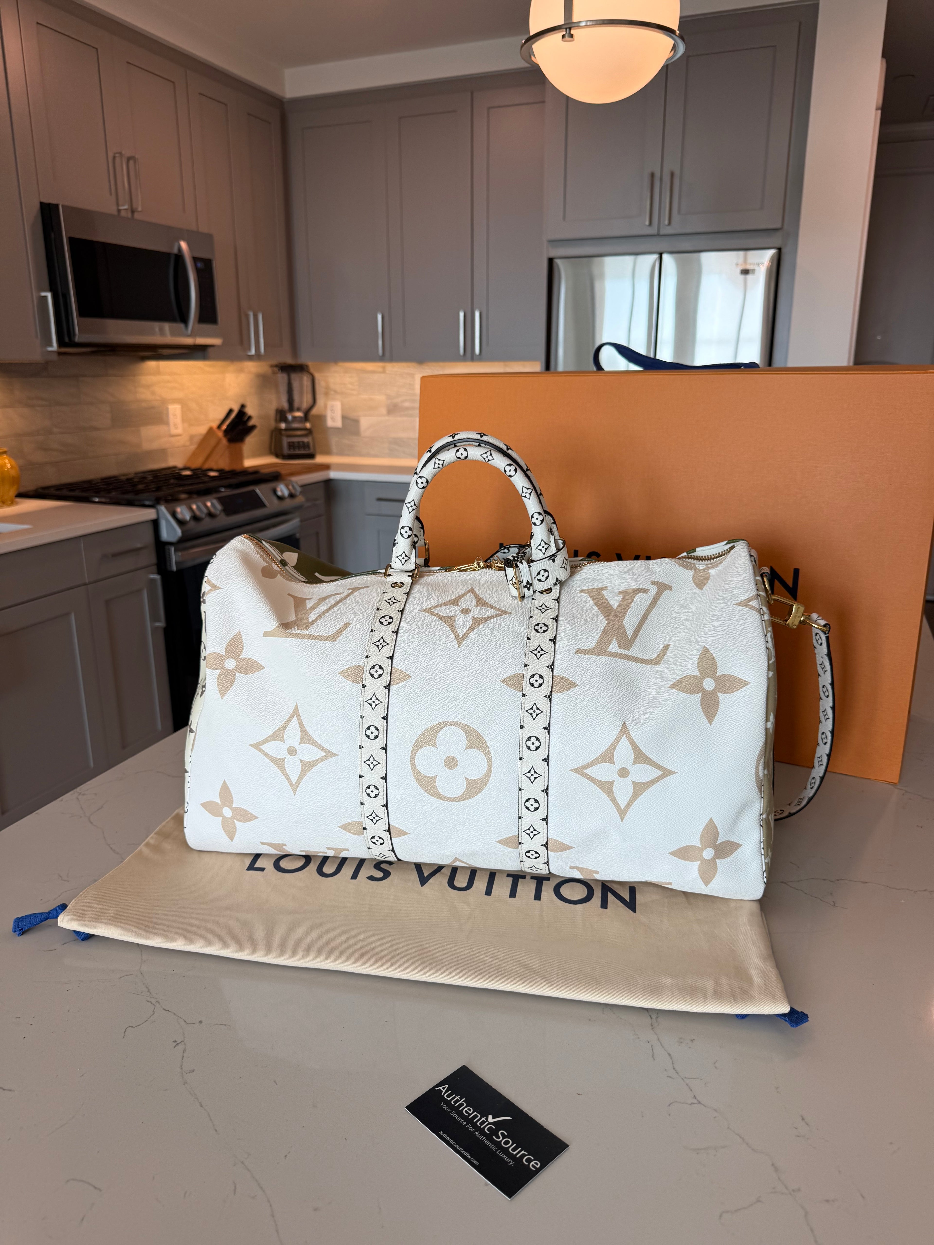 Louis Vuitton Keepall 50 Bandouliere Giant Khaki