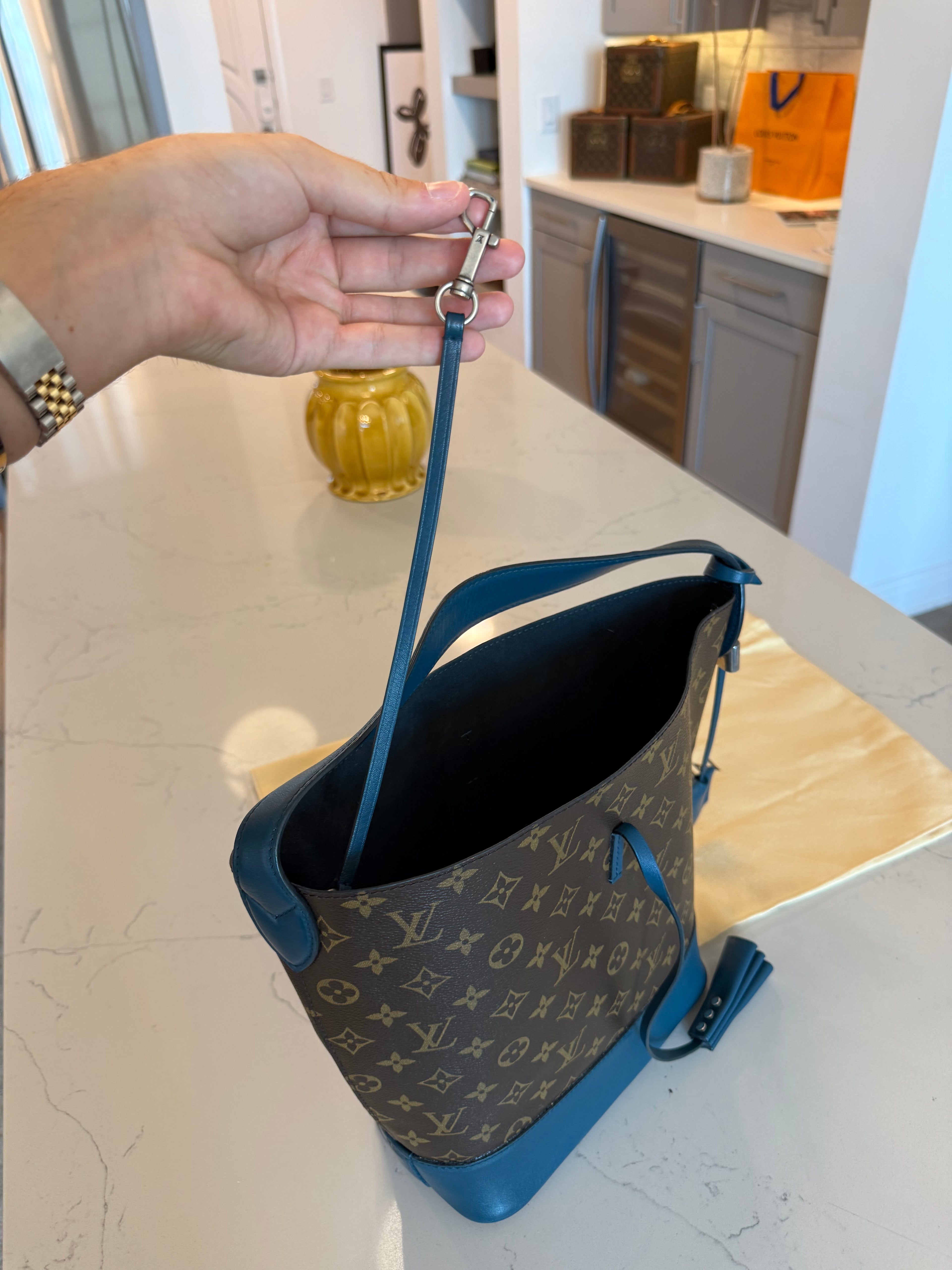 Louis Vuitton Idole GM Blue - Runway Piece