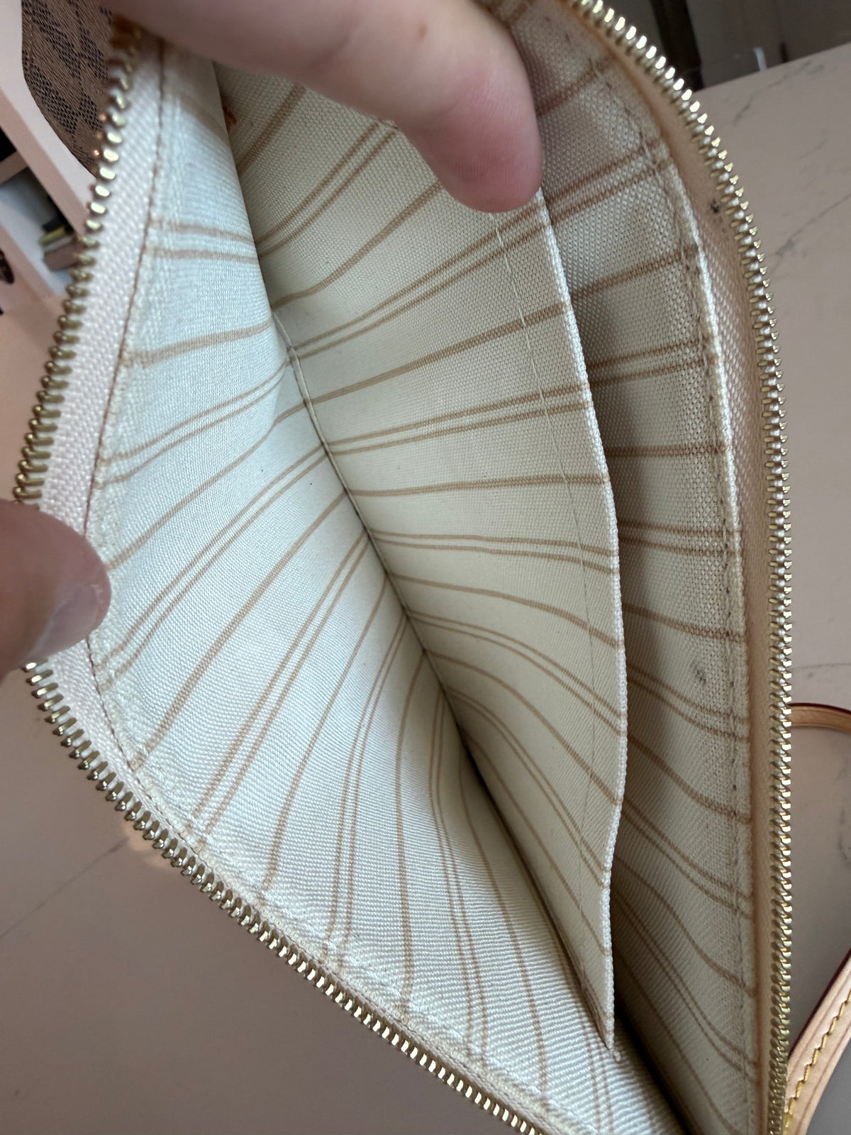 Louis Vuitton Clutch/Pouch Azur