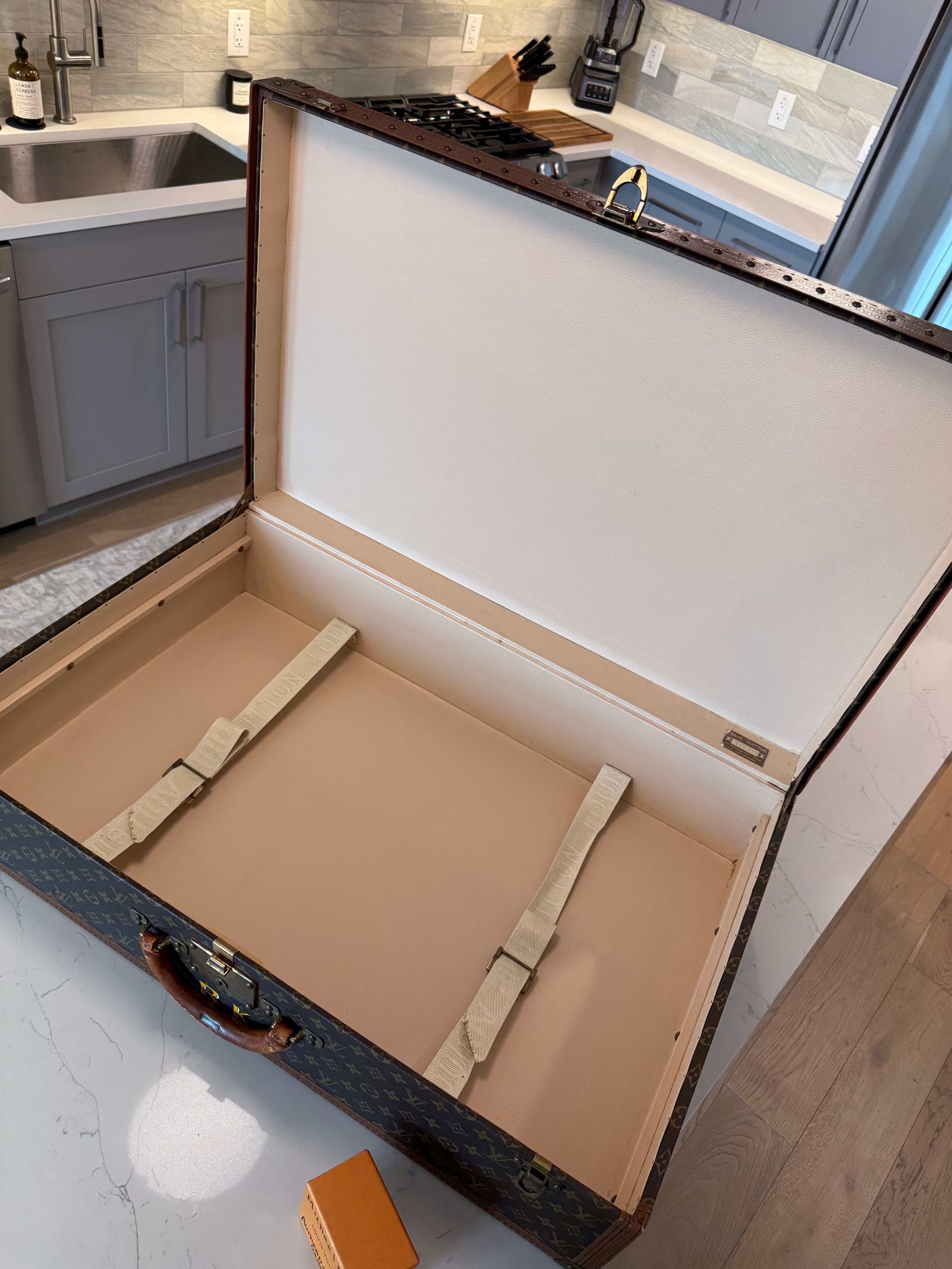 Louis Vuitton Alzer 80 Trunk