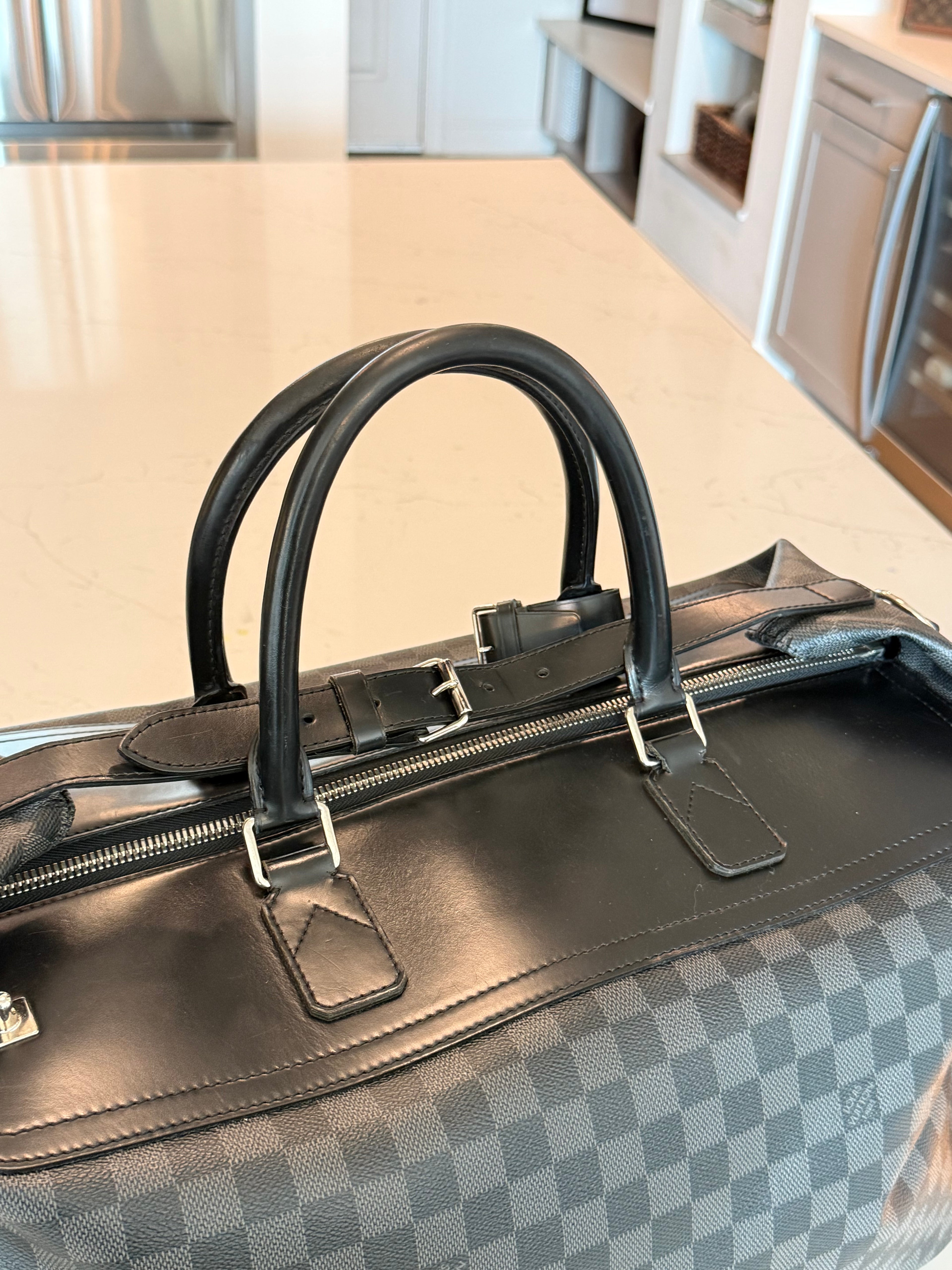 Louis Vuitton Neo Greenwich Damier Graphite