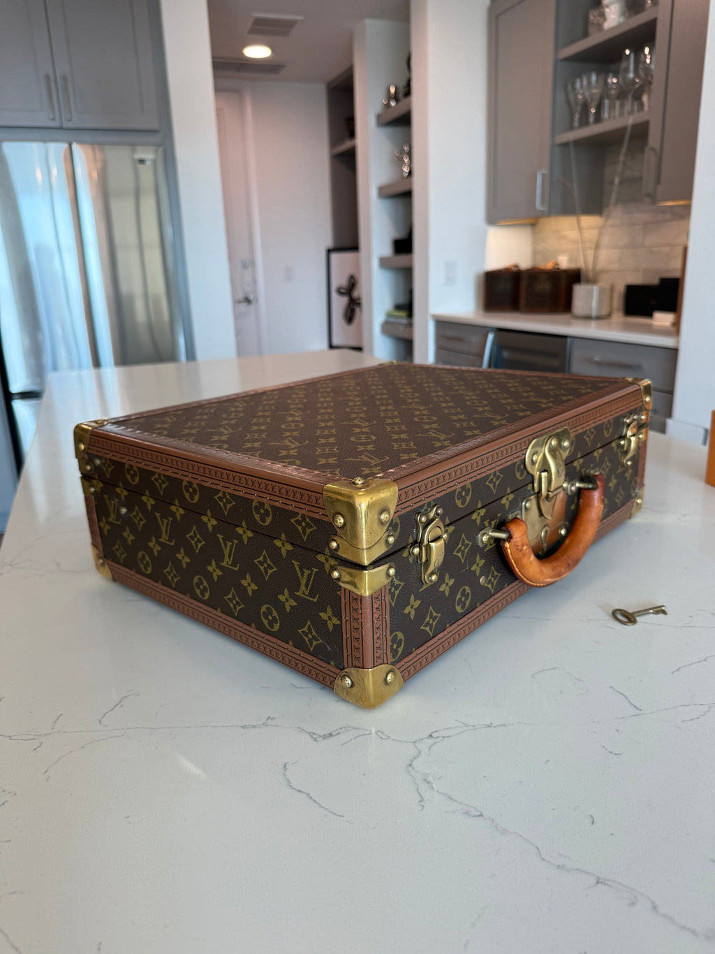 Louis Vuitton Cotteville 45