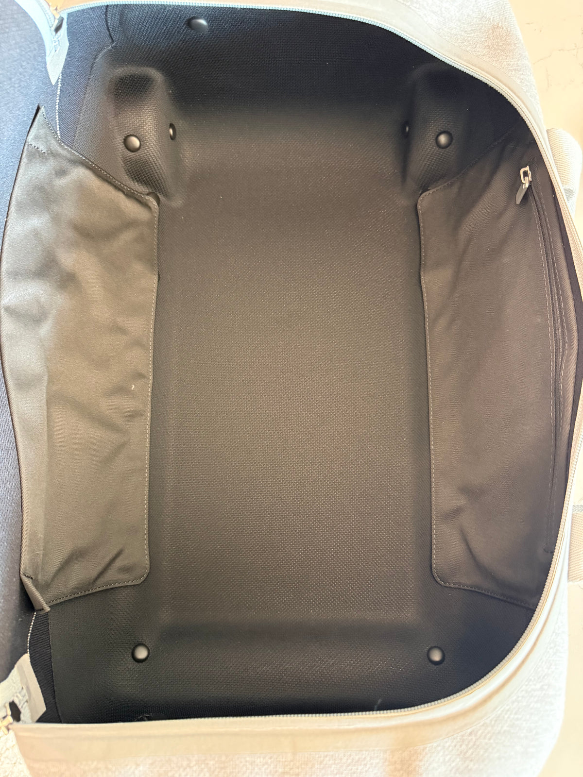 Louis Vuitton Soft Horizon Rolling Luggage